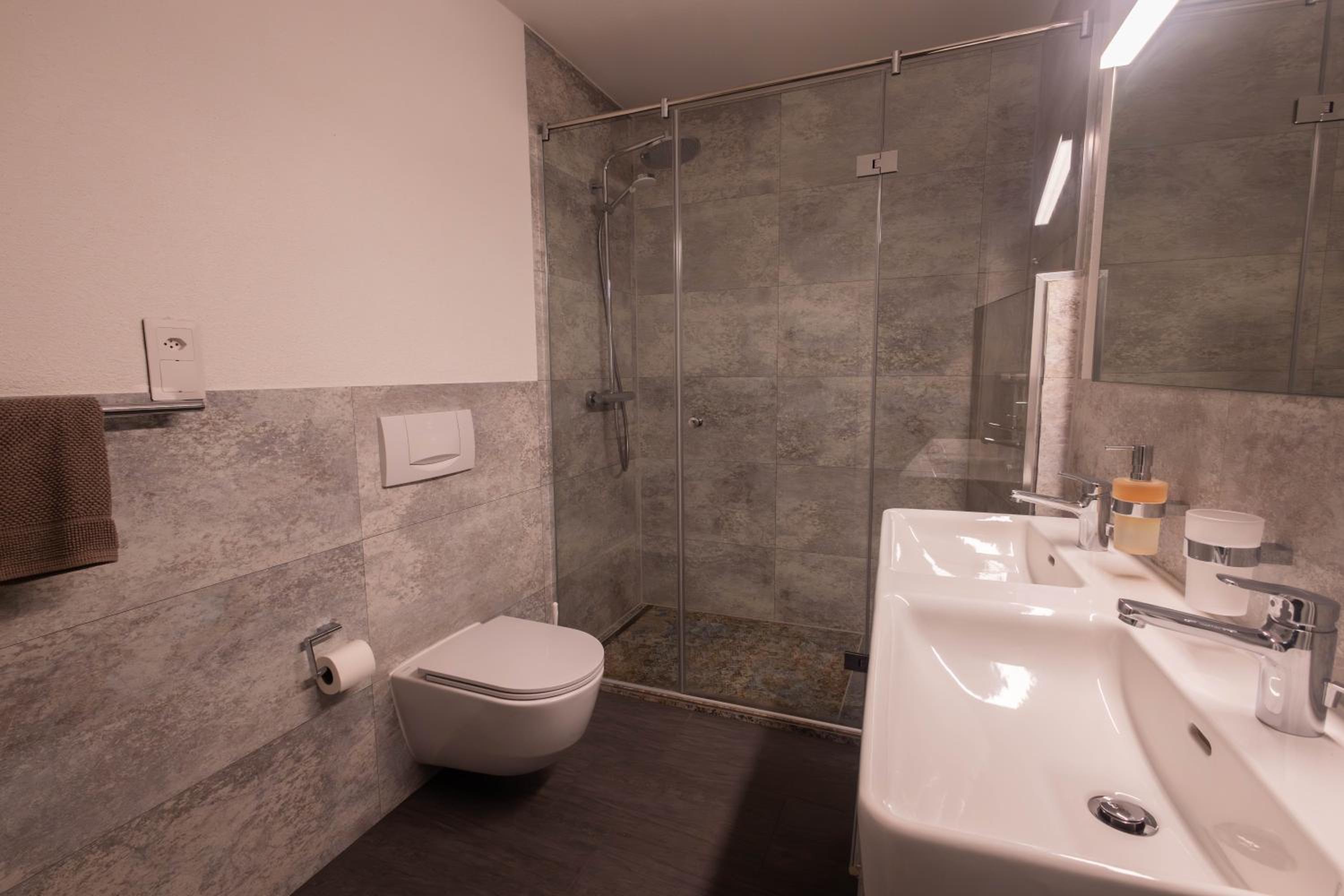 Rheinstream Guesthouse Basel