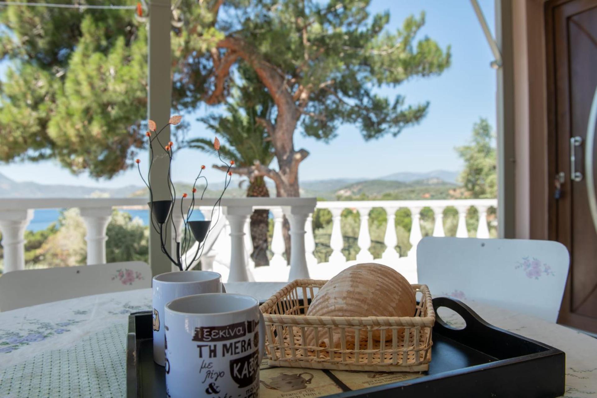 Villa Olive and Sea view 3