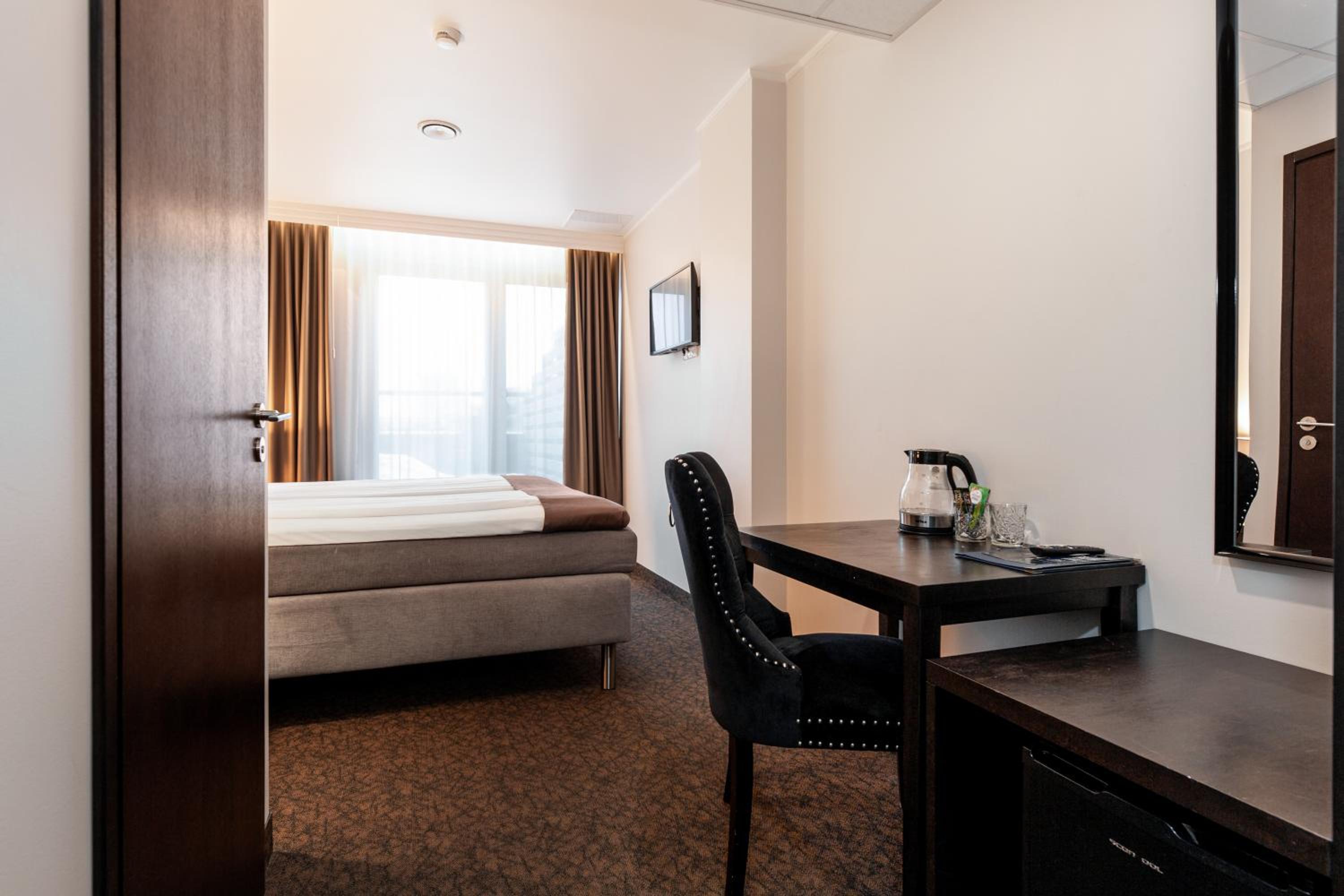 Tallinn Vacations - Adoryal Hotell - Property Image 1
