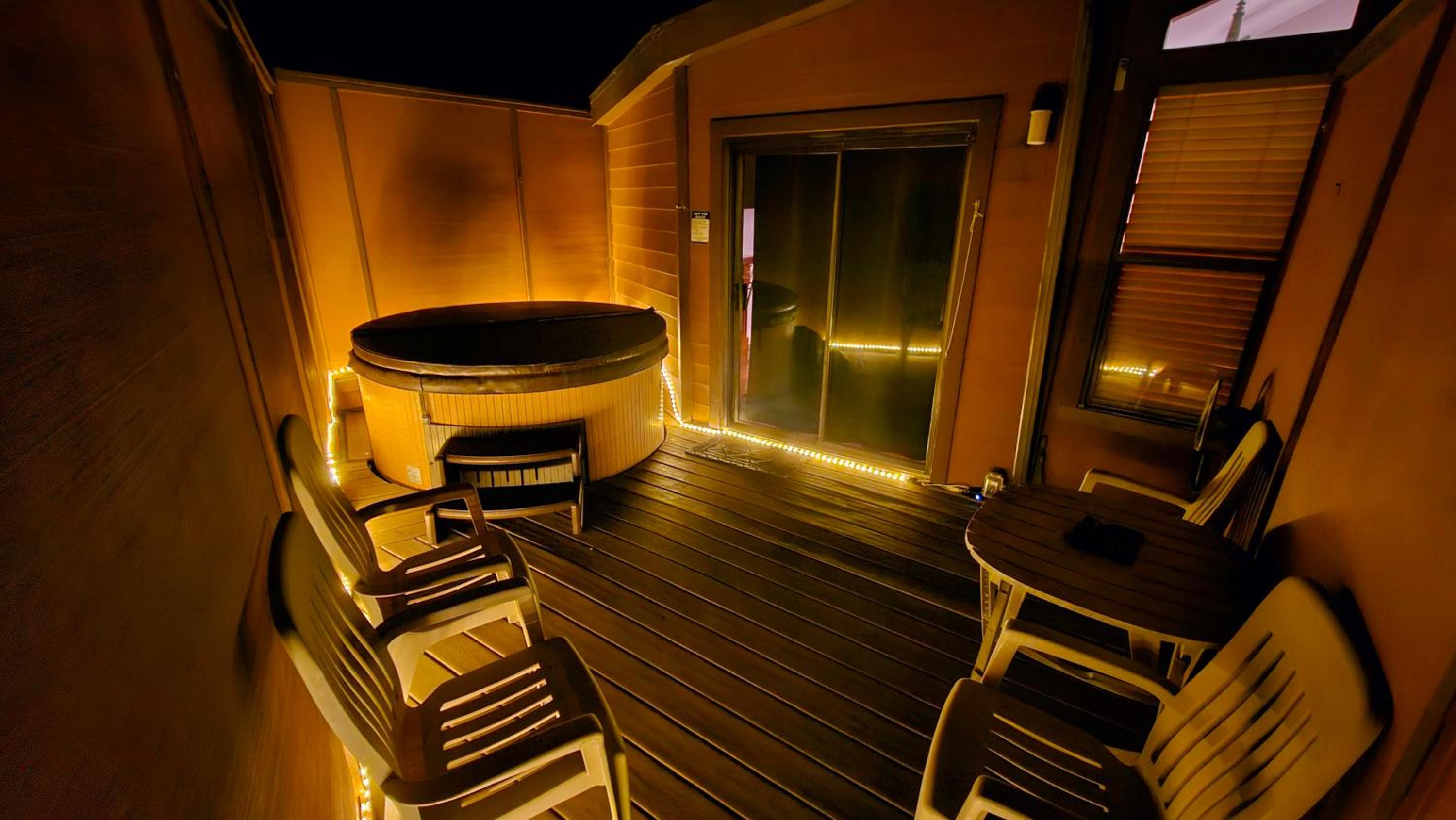 Hotel Oceanfront Cabin 4 With Jacuzzi & Stunning Views