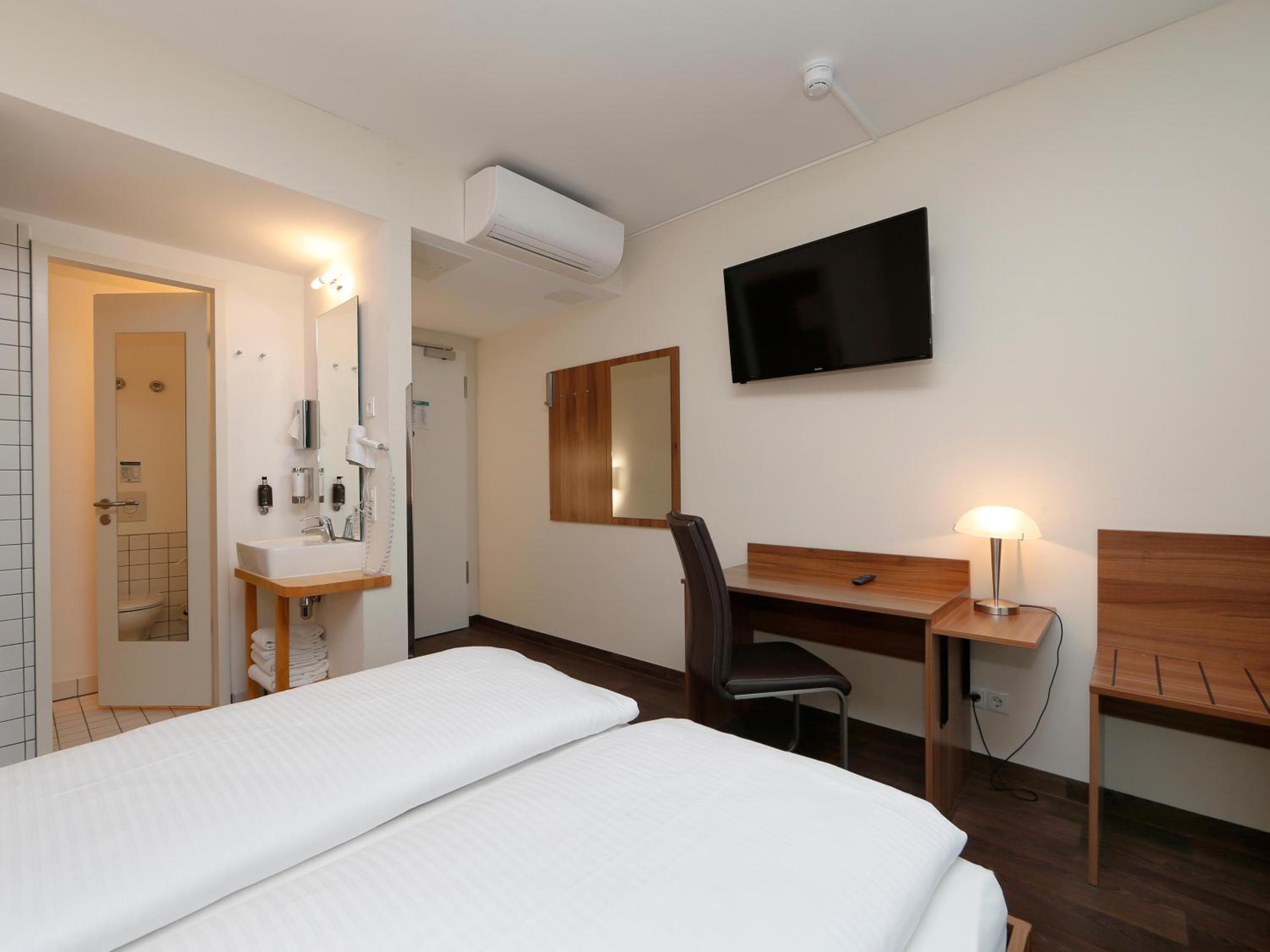 Berlin Vacations - BB HOTEL Berlin-Mitte - Property Image 6
