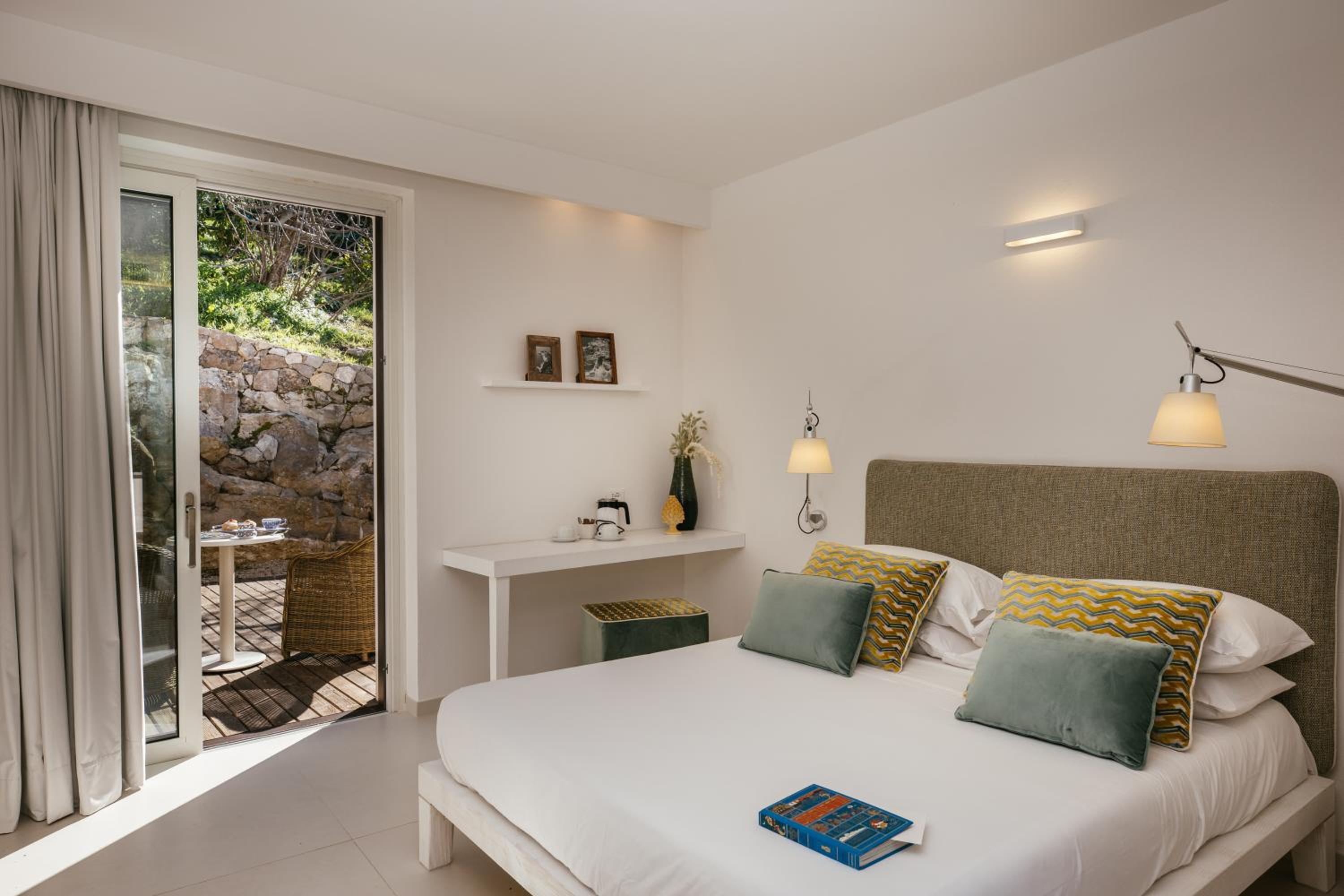 MelRose Relais