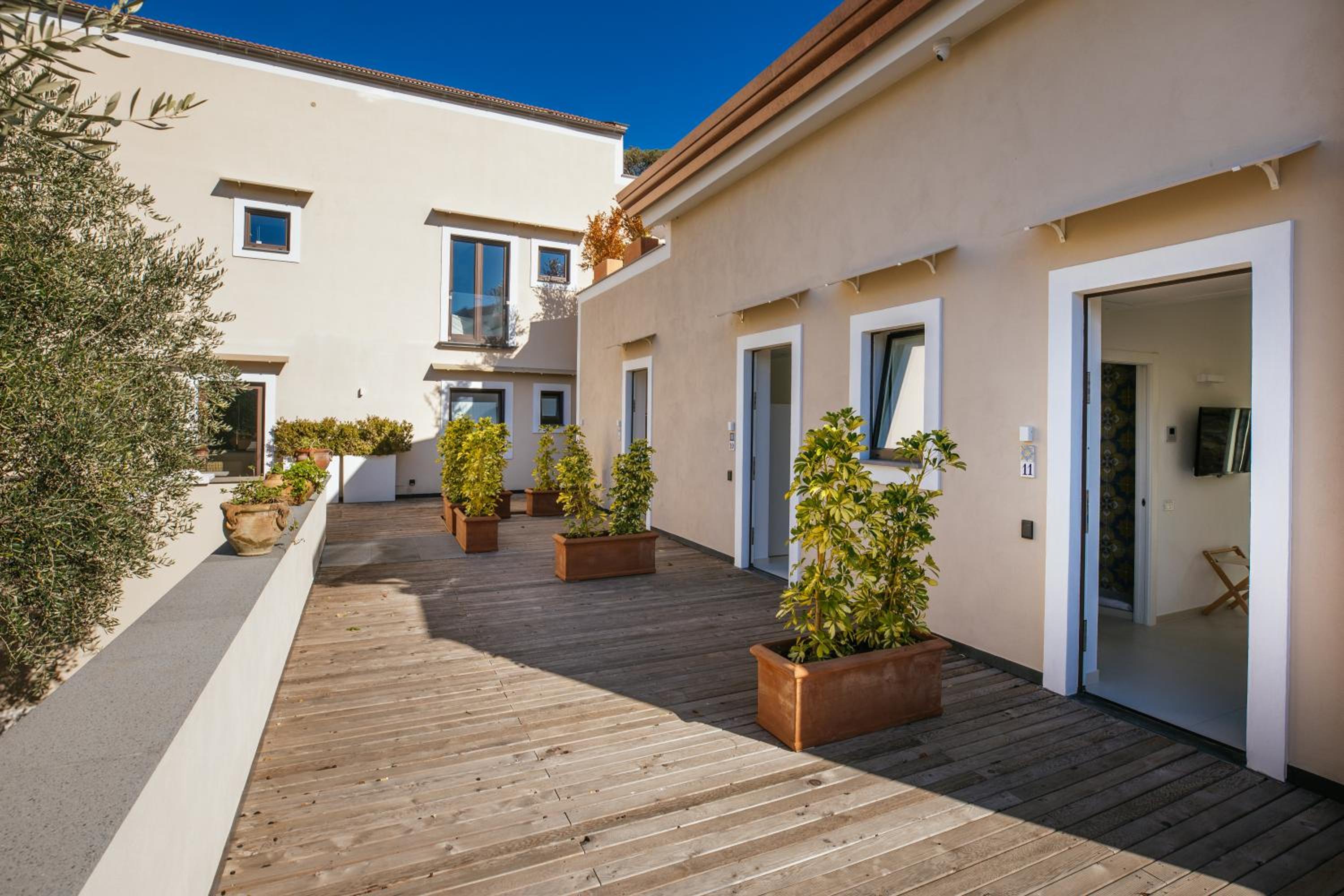 MelRose Relais
