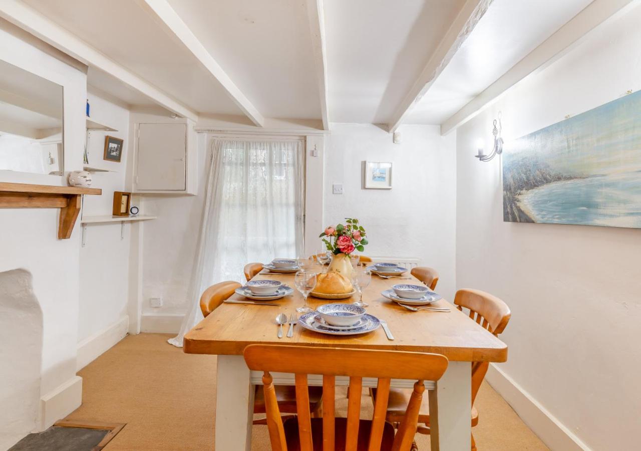 3 Bed in Little Petherick oc-balcot