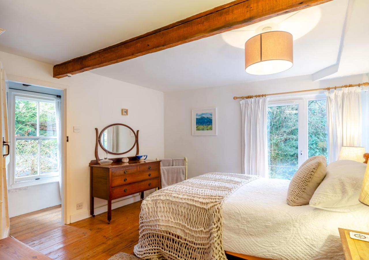 3 Bed in Little Petherick oc-balcot