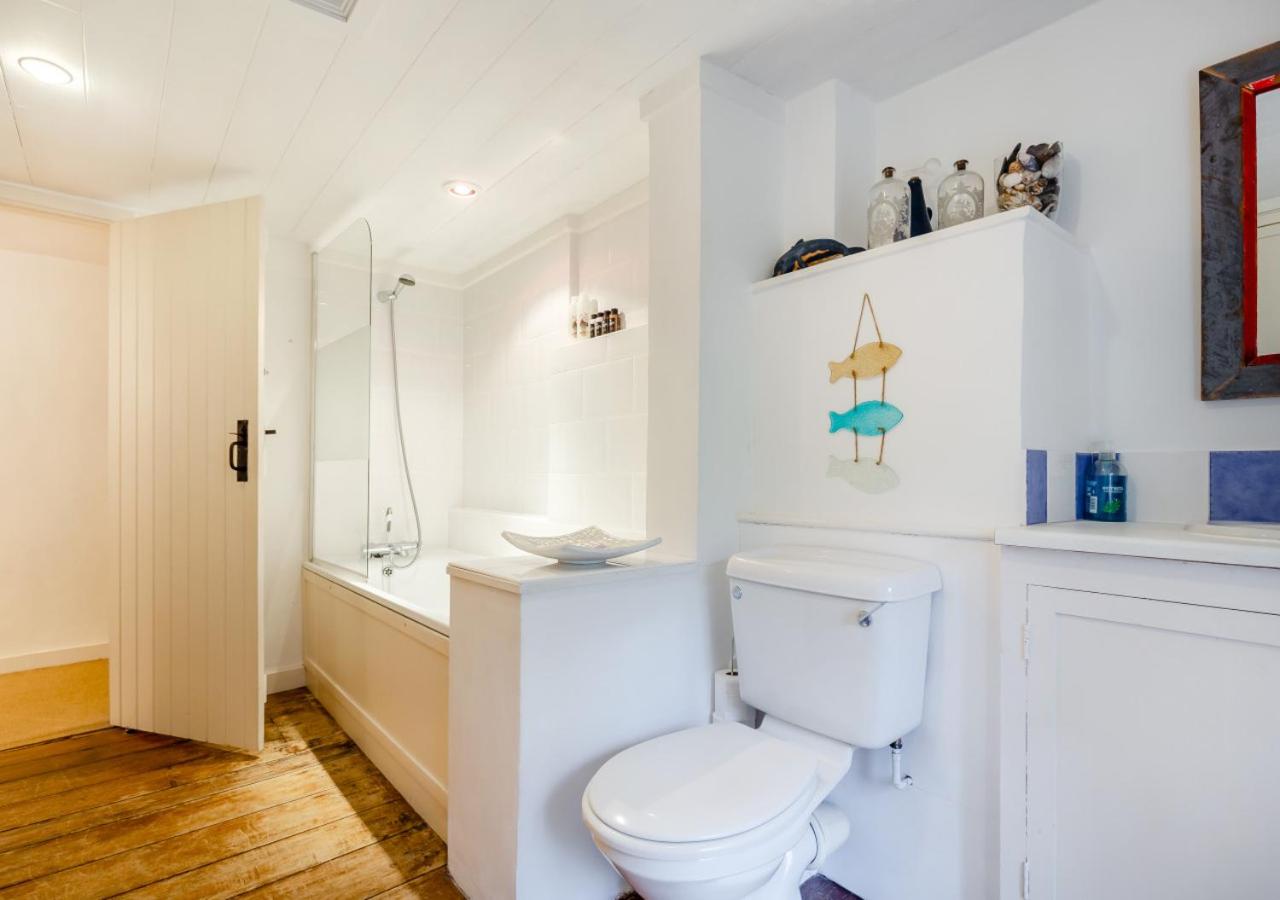 3 Bed in Little Petherick oc-balcot