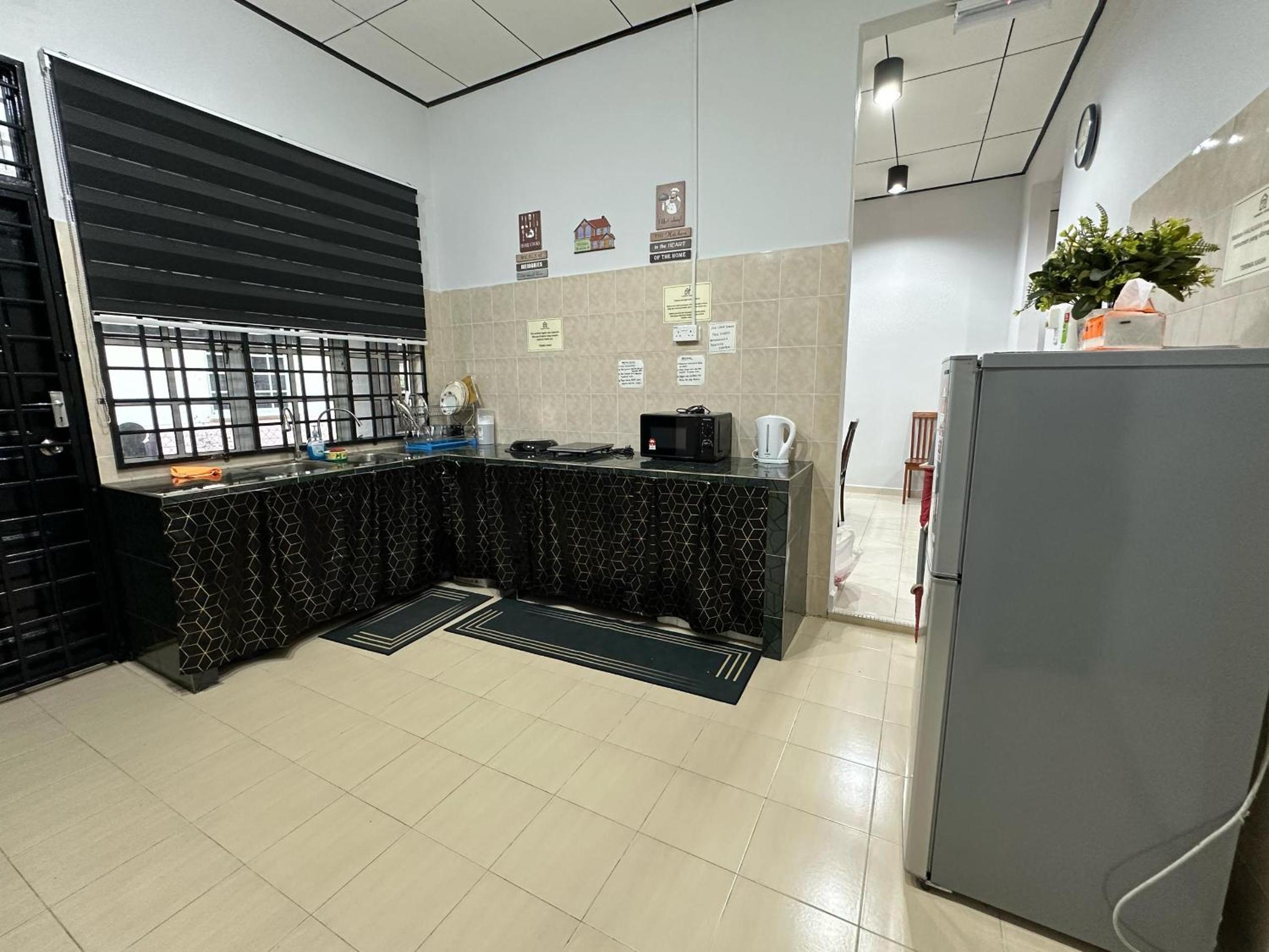 HOMESTAY IZHAN BANDAR KUALA TERENGGANU photo 8