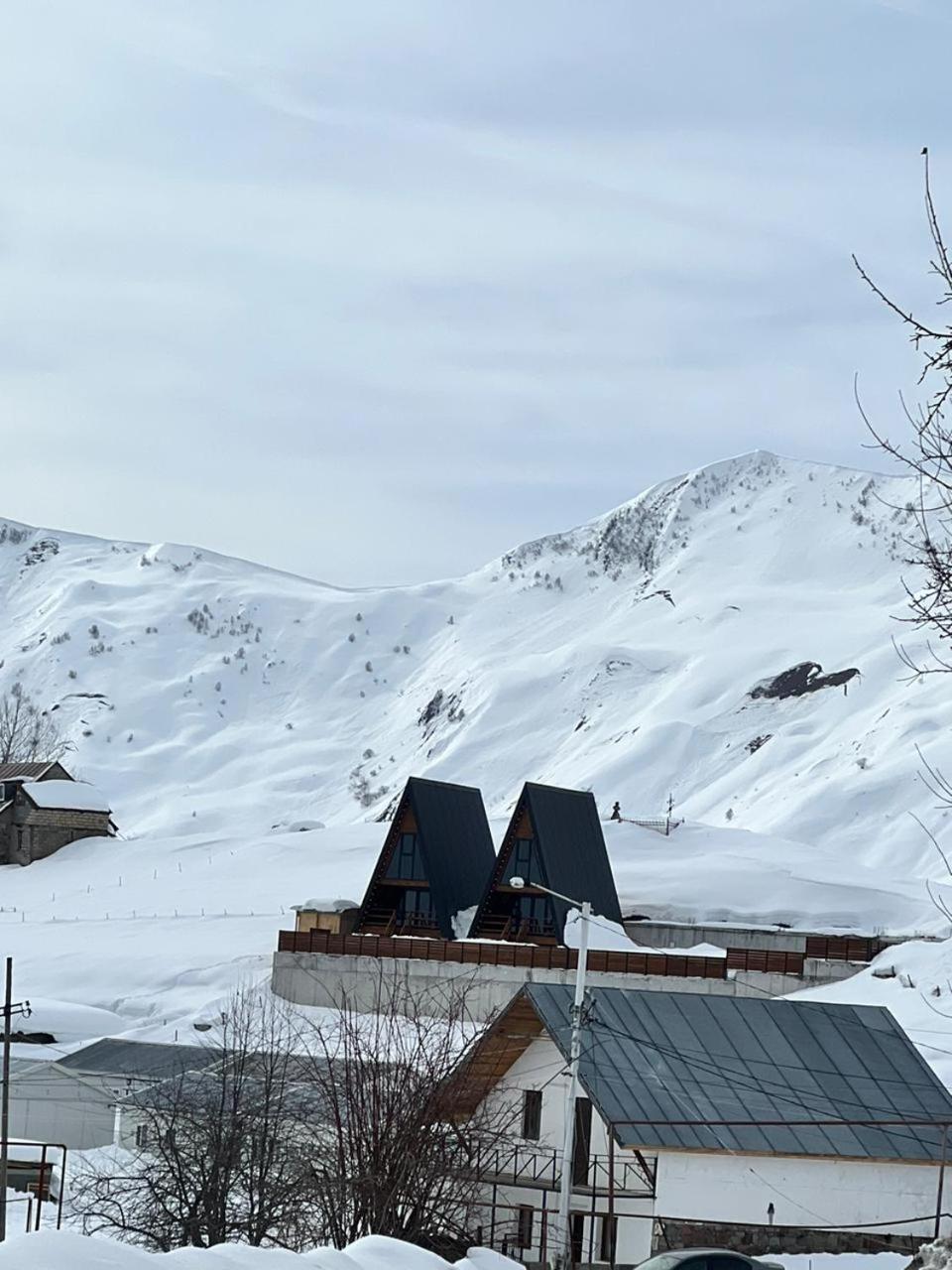 Gudauri Sikhaura