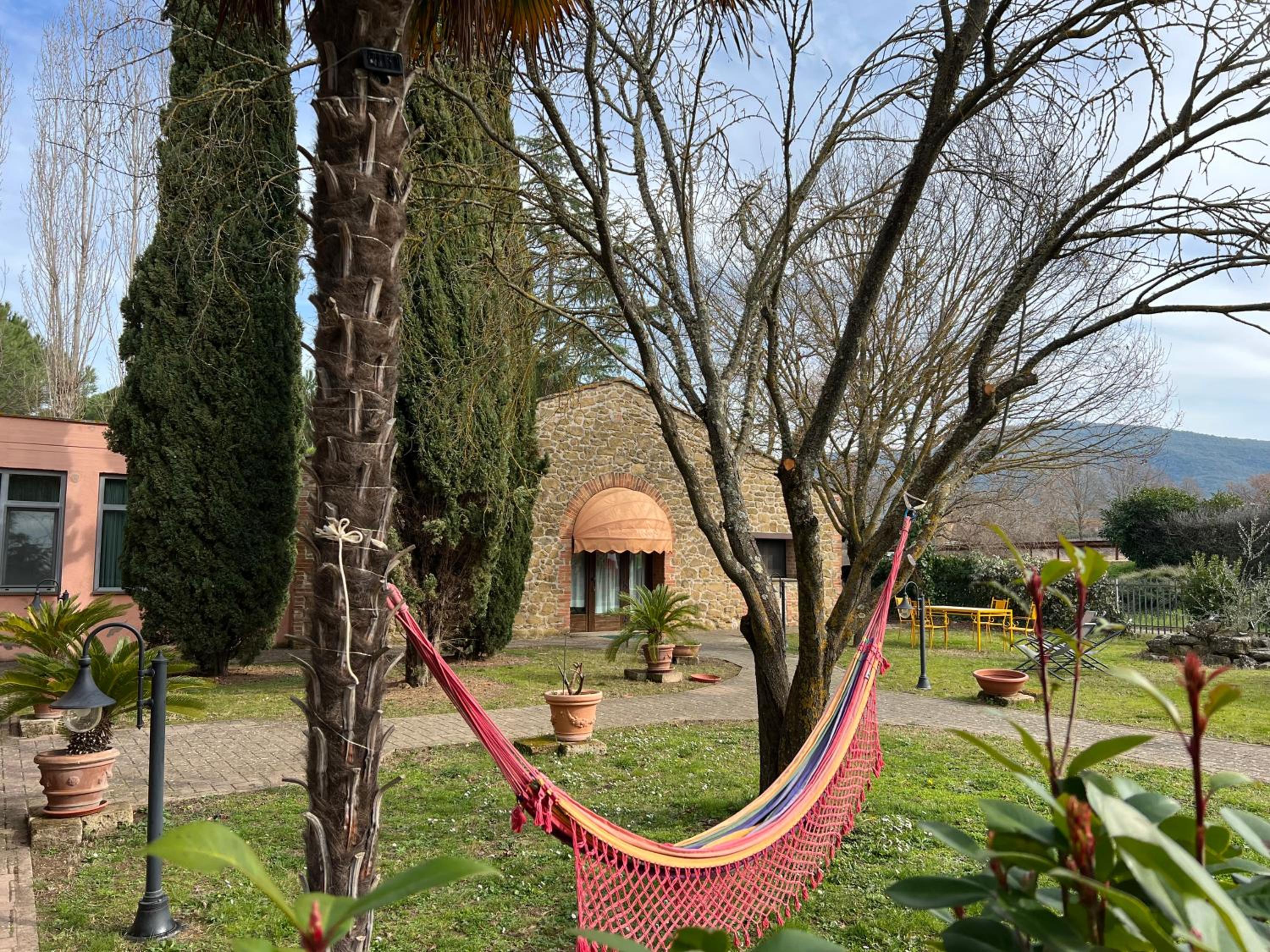 Hotel Villalago trasimeno view 3