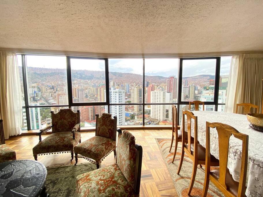 Dept. Céntrico en La Paz con bella vista