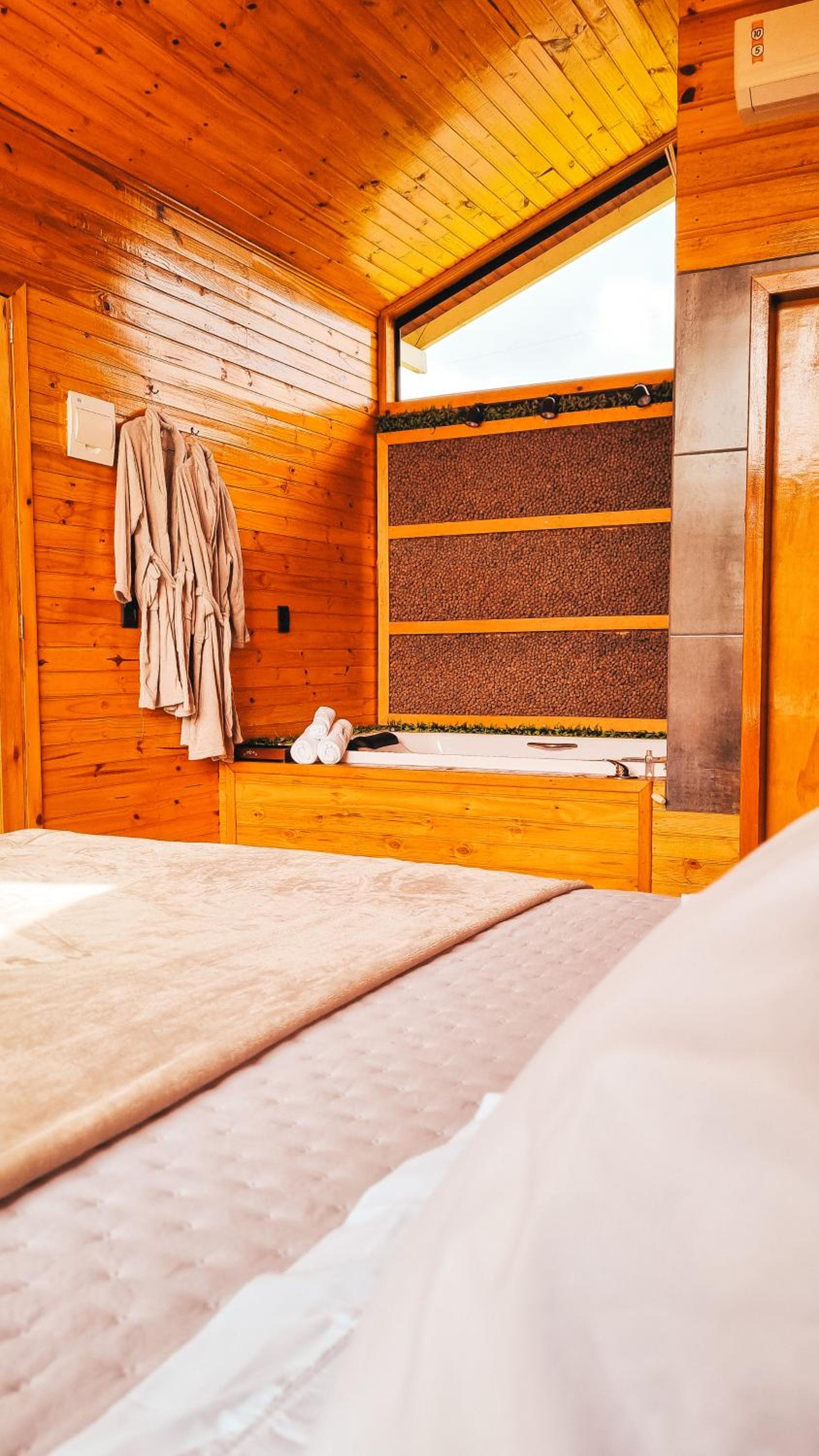Sand River - Cabanas com românticas hidromassagem entre Urubici e Urupema