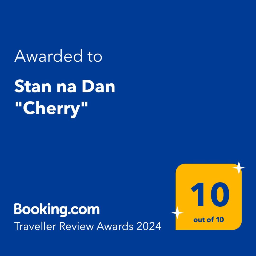 Stan na Dan "Cherry" view 3