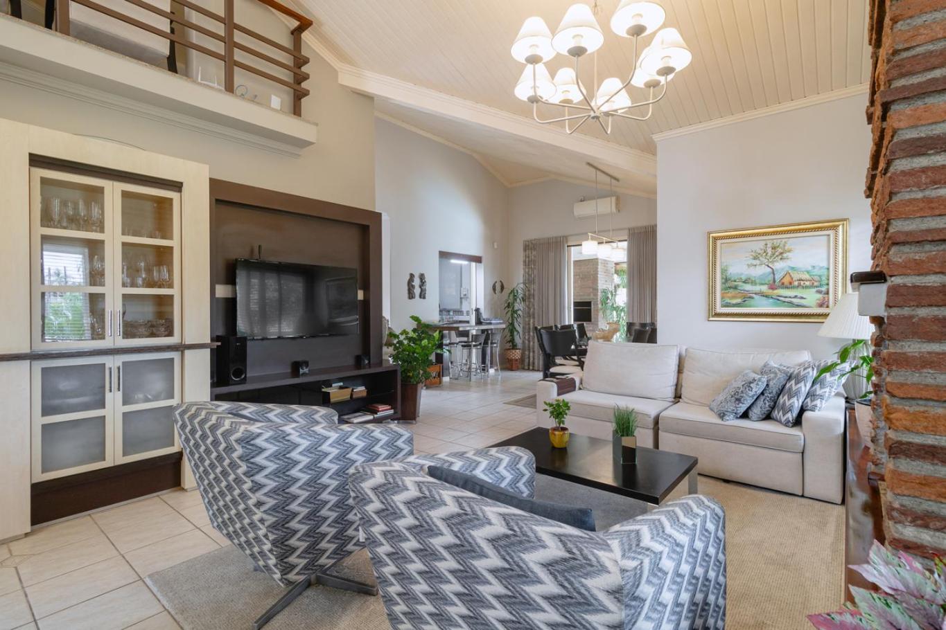 Casa c piscina, churrasq e Wi-Fi, lazer completo