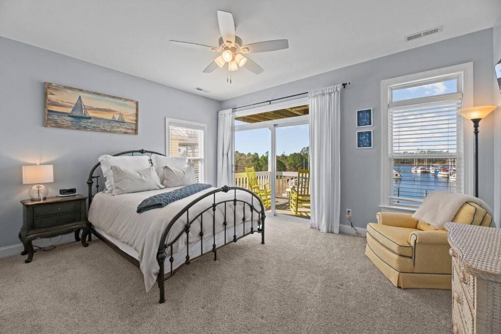 Marina Vista Retreat