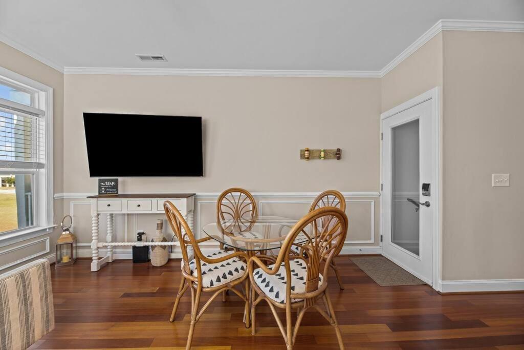 Marina Vista Retreat