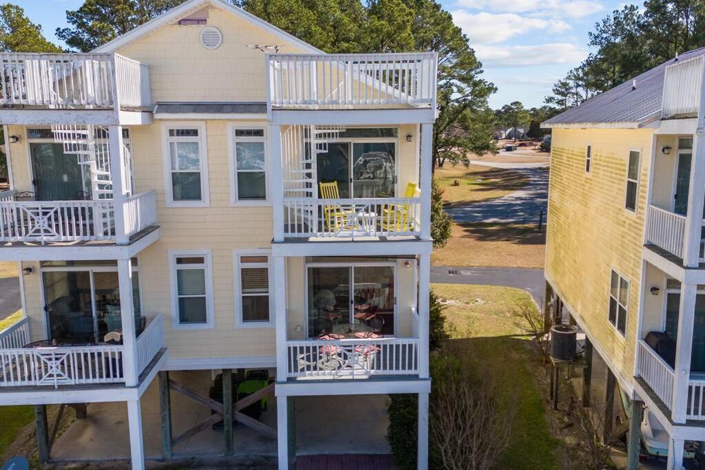 Marina Vista Retreat