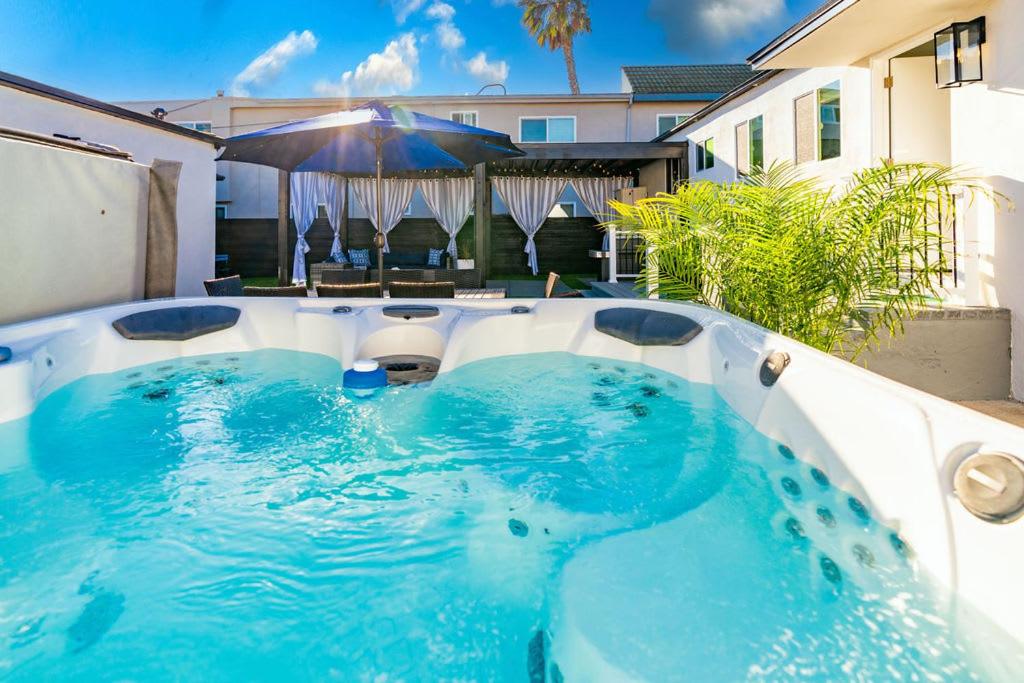 Coastal Collective Haven 16 Guests view 4