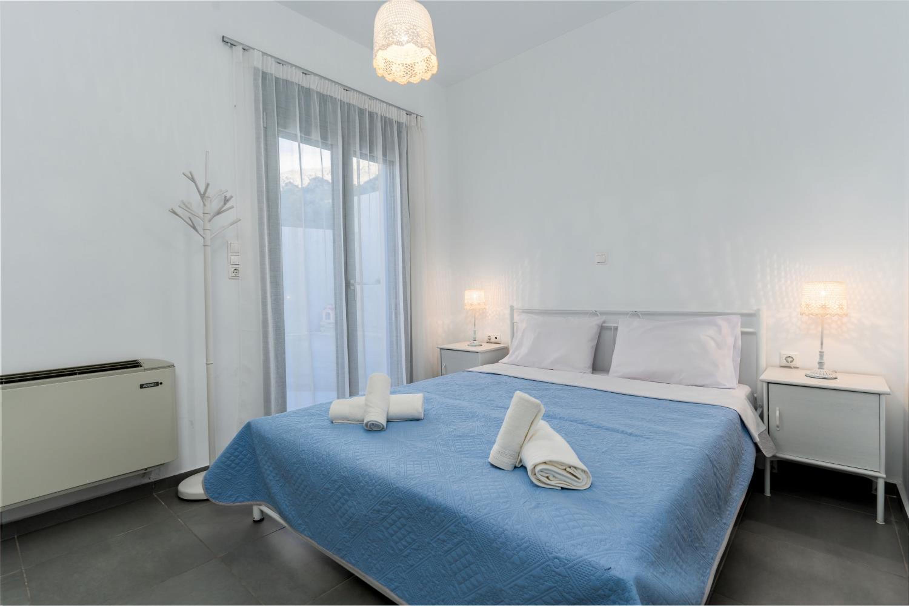 Ioannis House