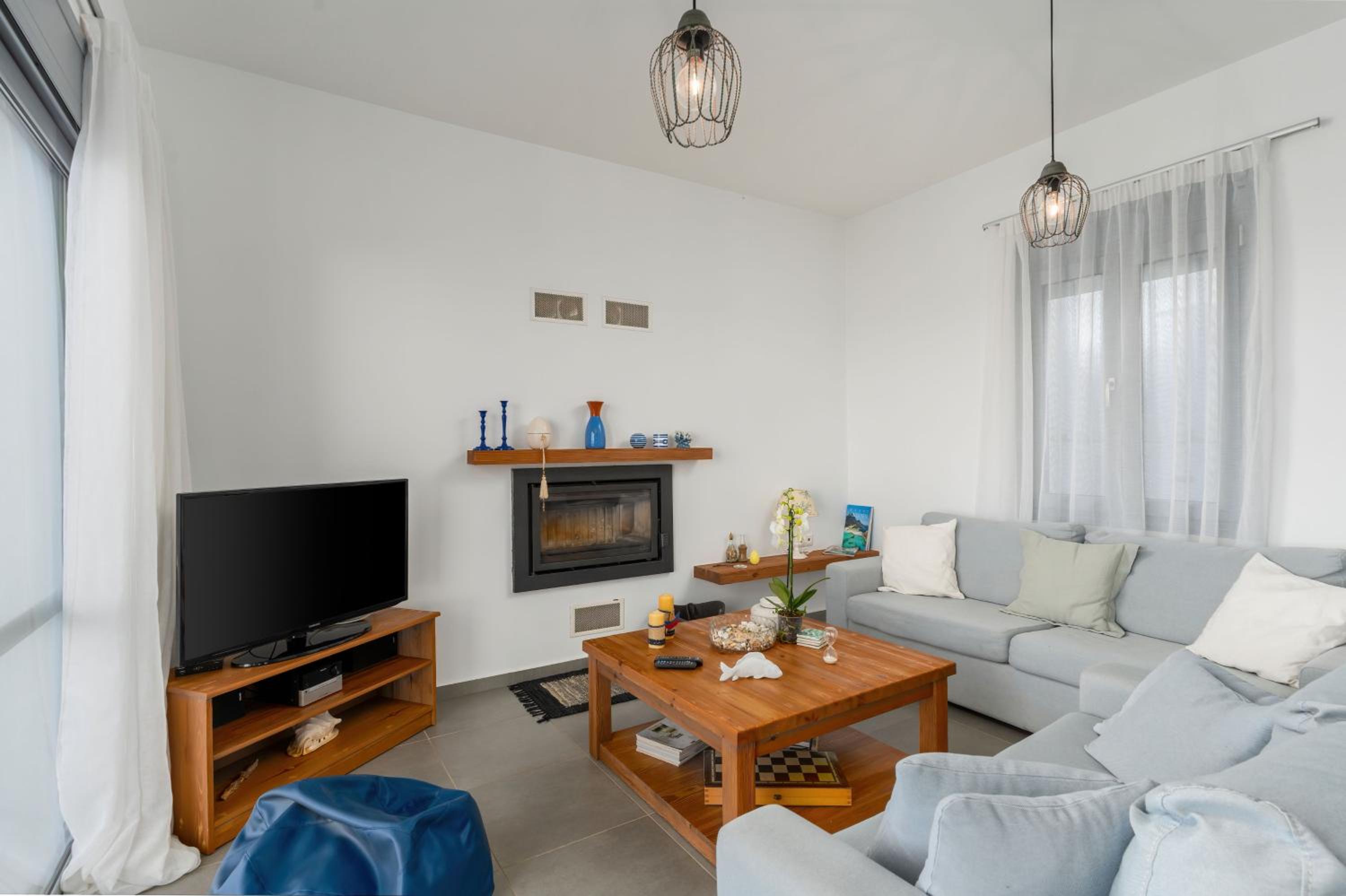 Ioannis House
