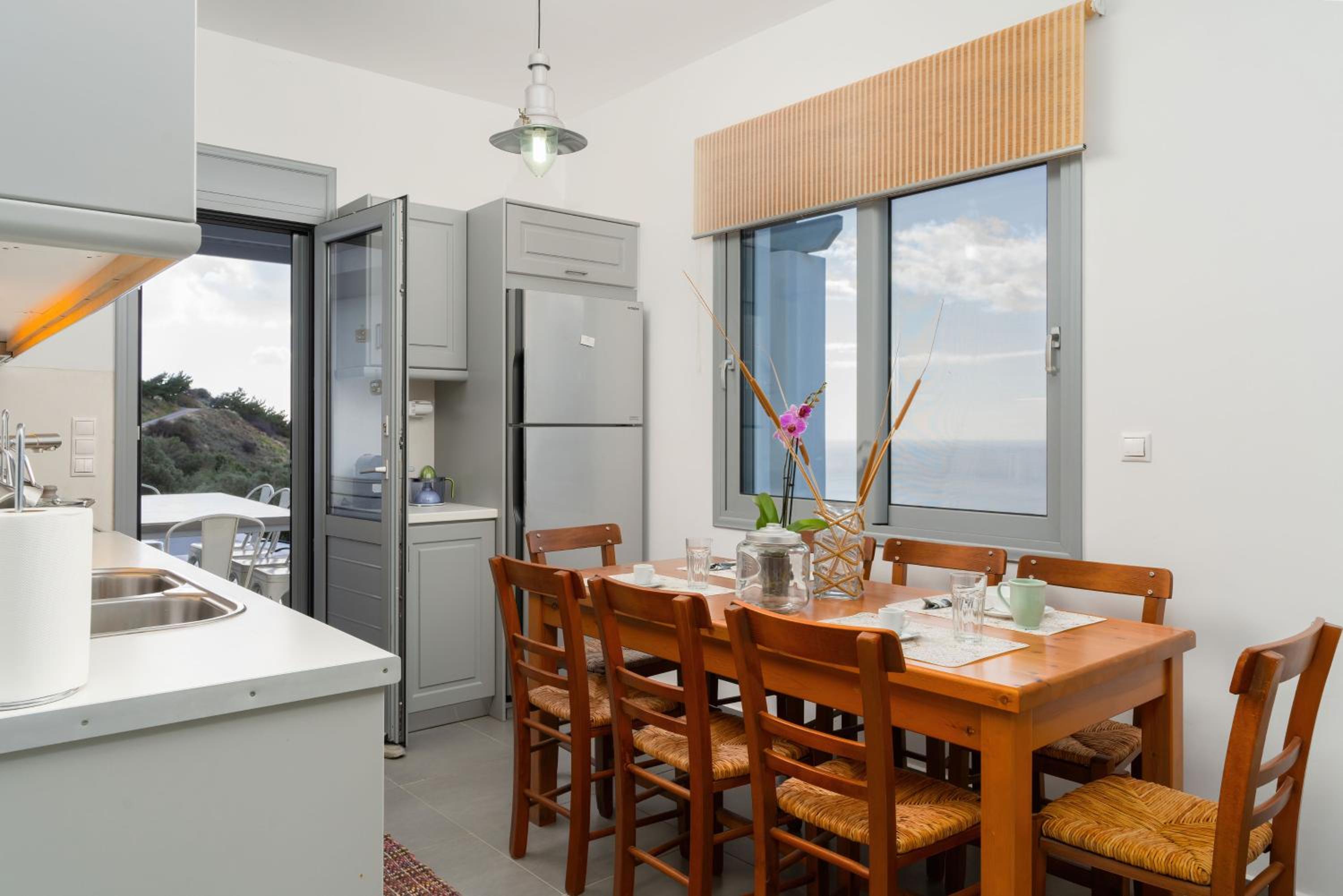 Ioannis House