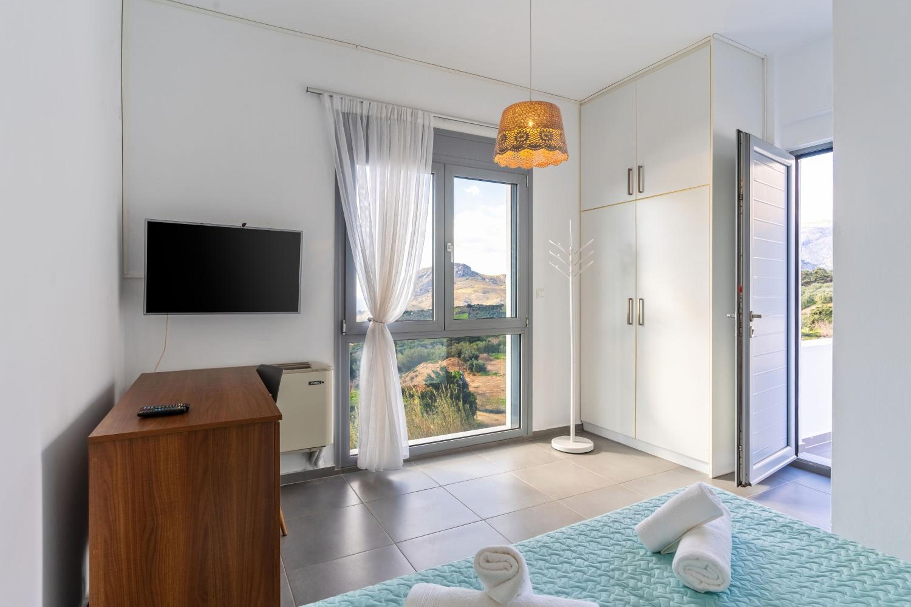 Ioannis House
