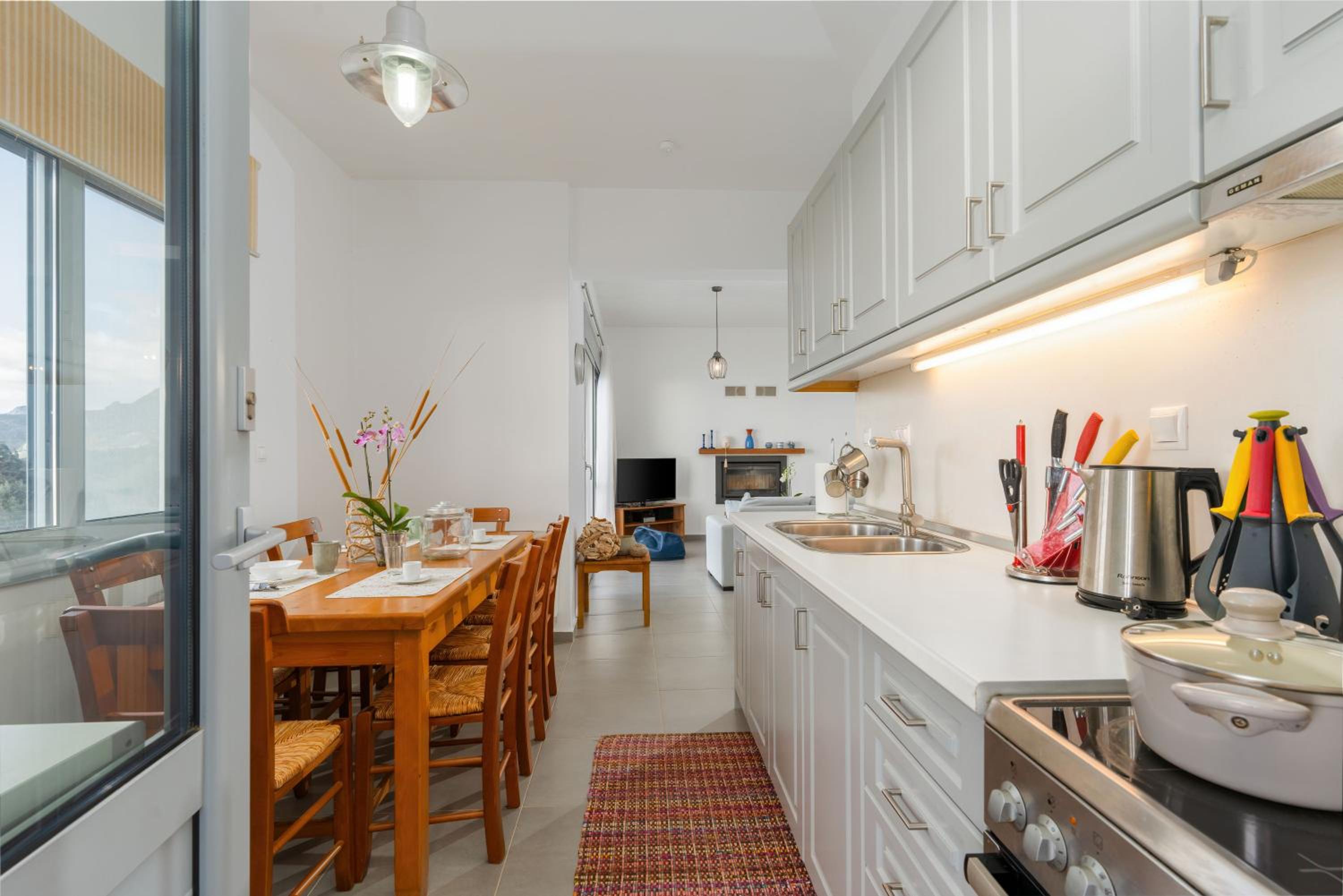 Ioannis House