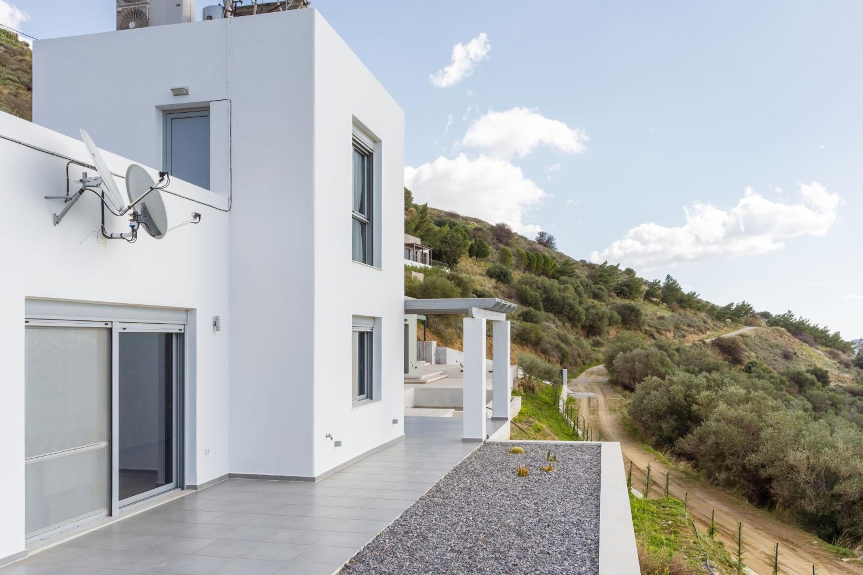 Ioannis House