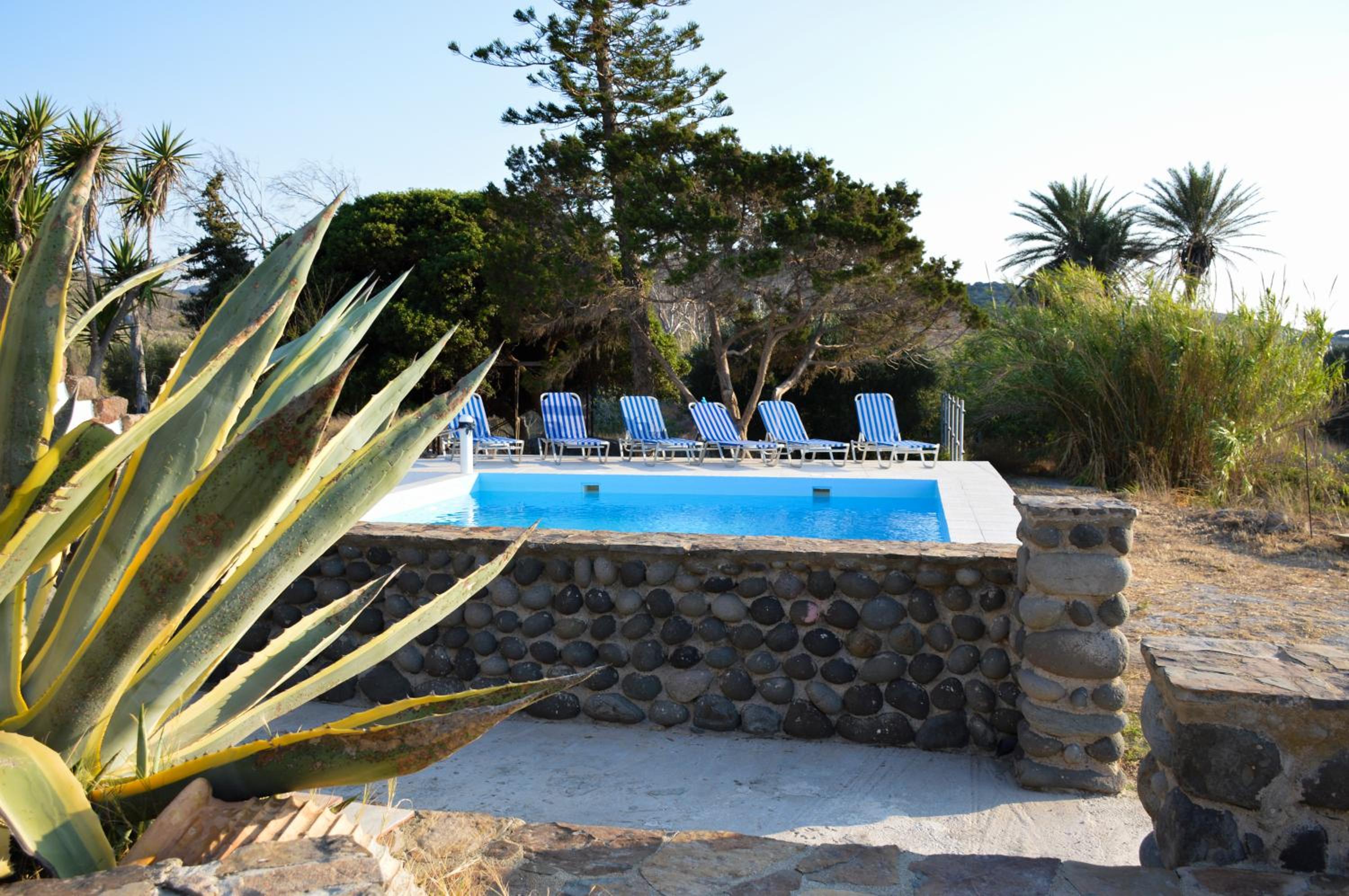 Filakopi Private Pool Retreat for 6