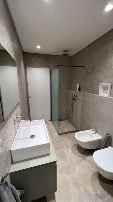 [Duca dei Navigli - luxury apartment in Milan]