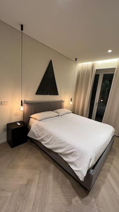 [Duca dei Navigli - luxury apartment in Milan]