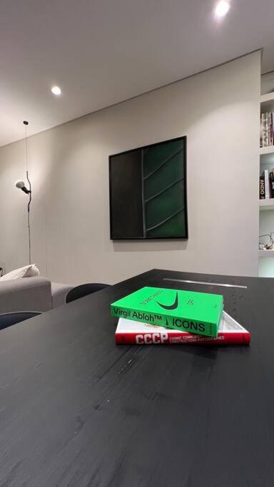 [Duca dei Navigli - luxury apartment in Milan]
