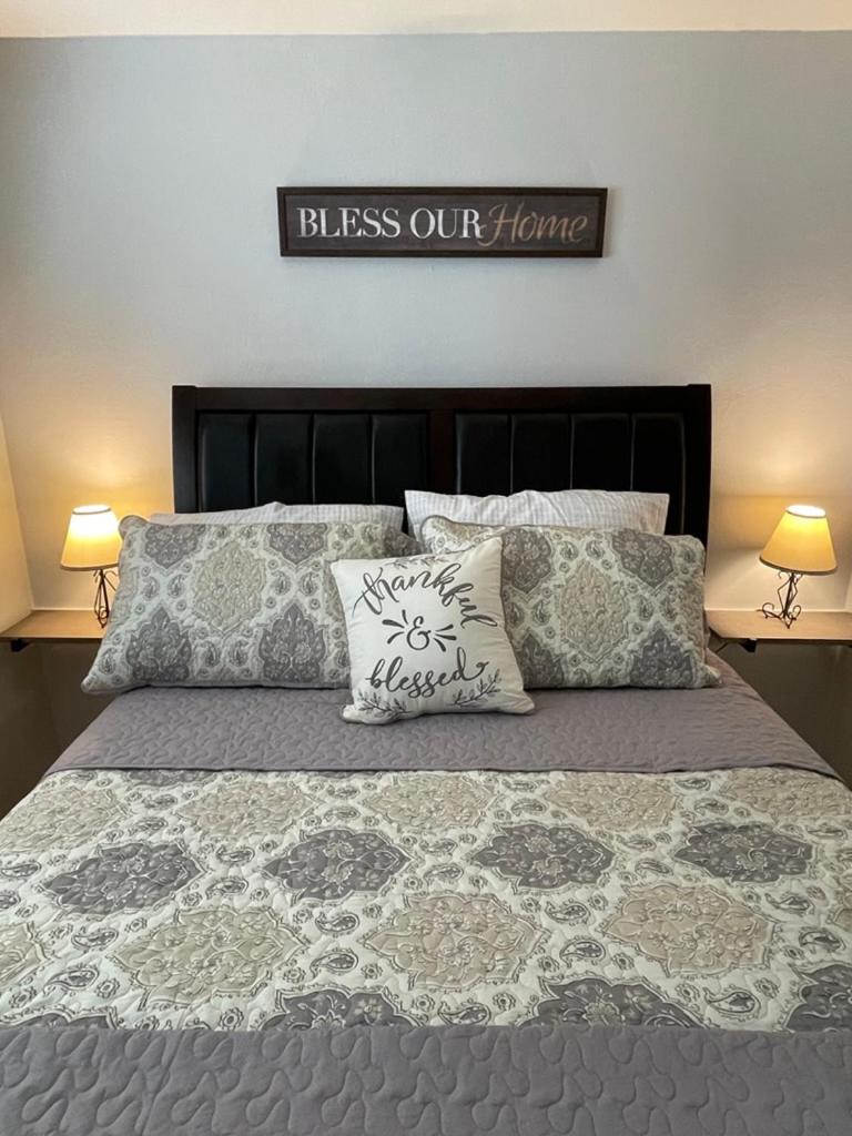 Charming 2-Bedroom House for a Peaceful Getaway view 4