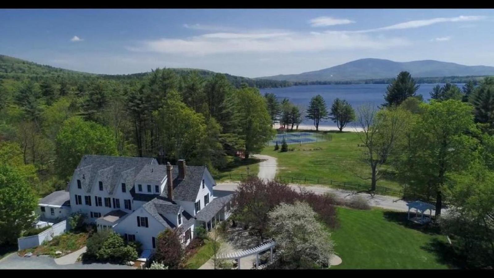 Inn at Pleasant Lake