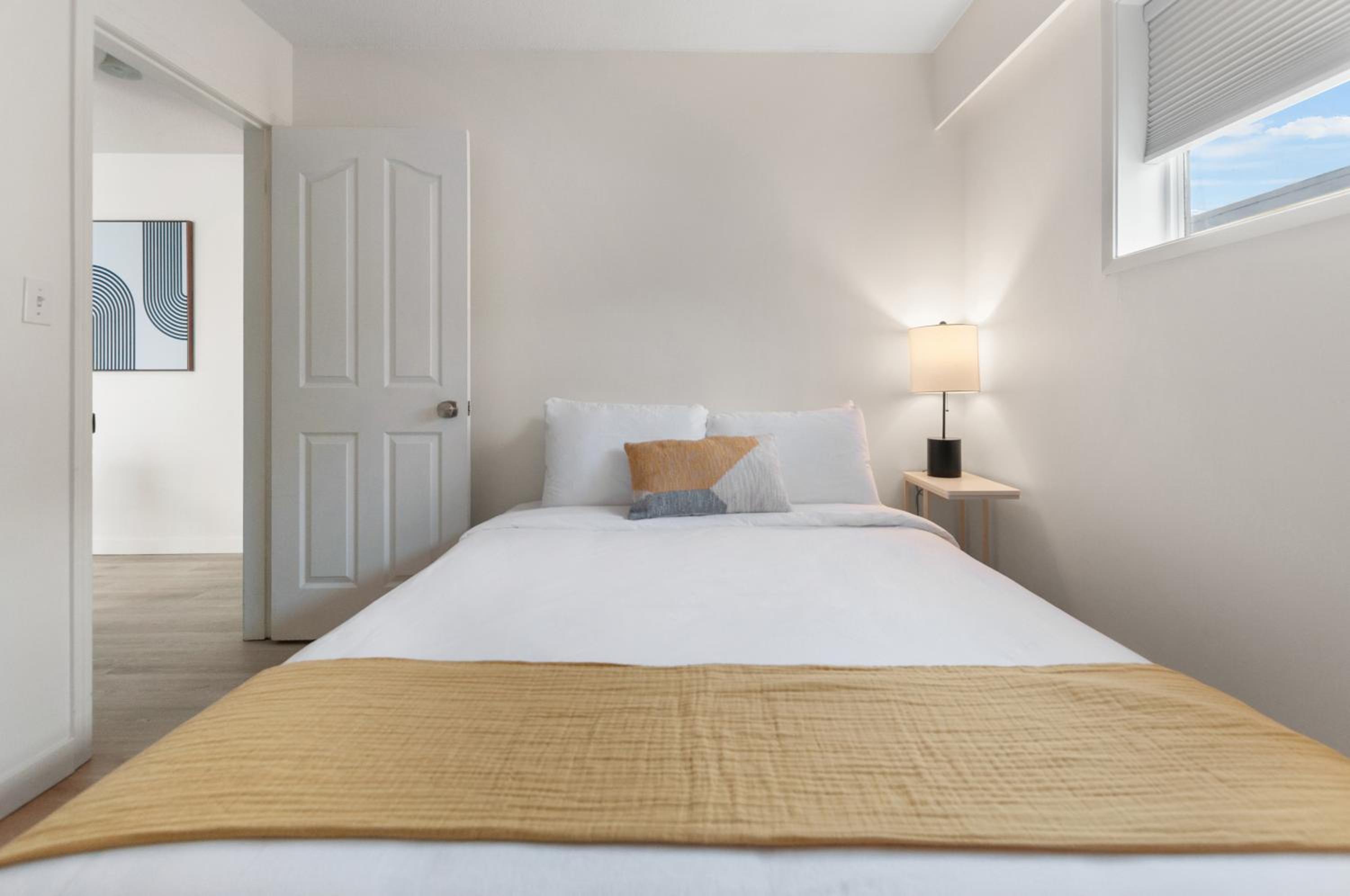 Okanagan Lakefront Resort - Image 3