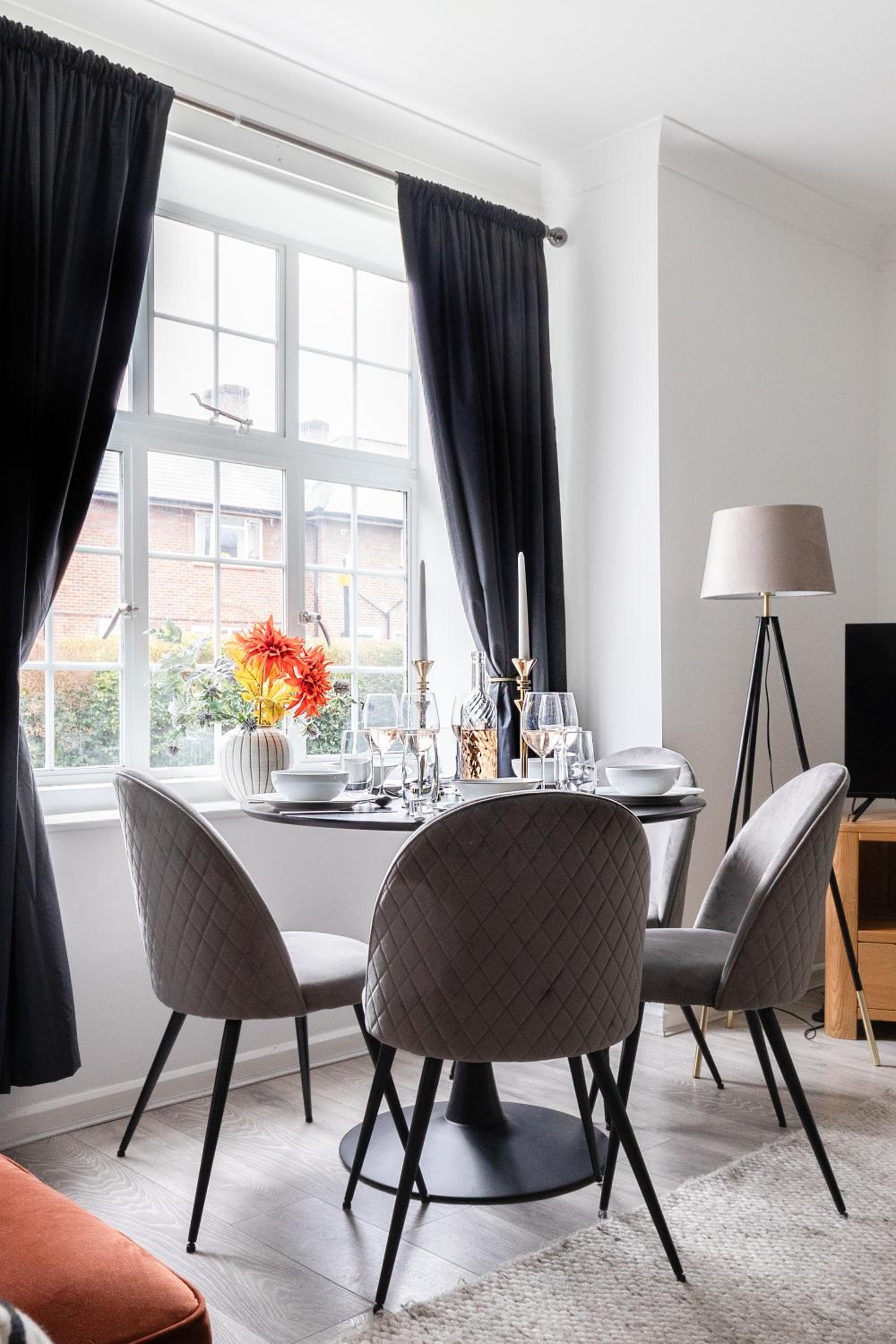 Stylish & Spacious 3bed in Putney