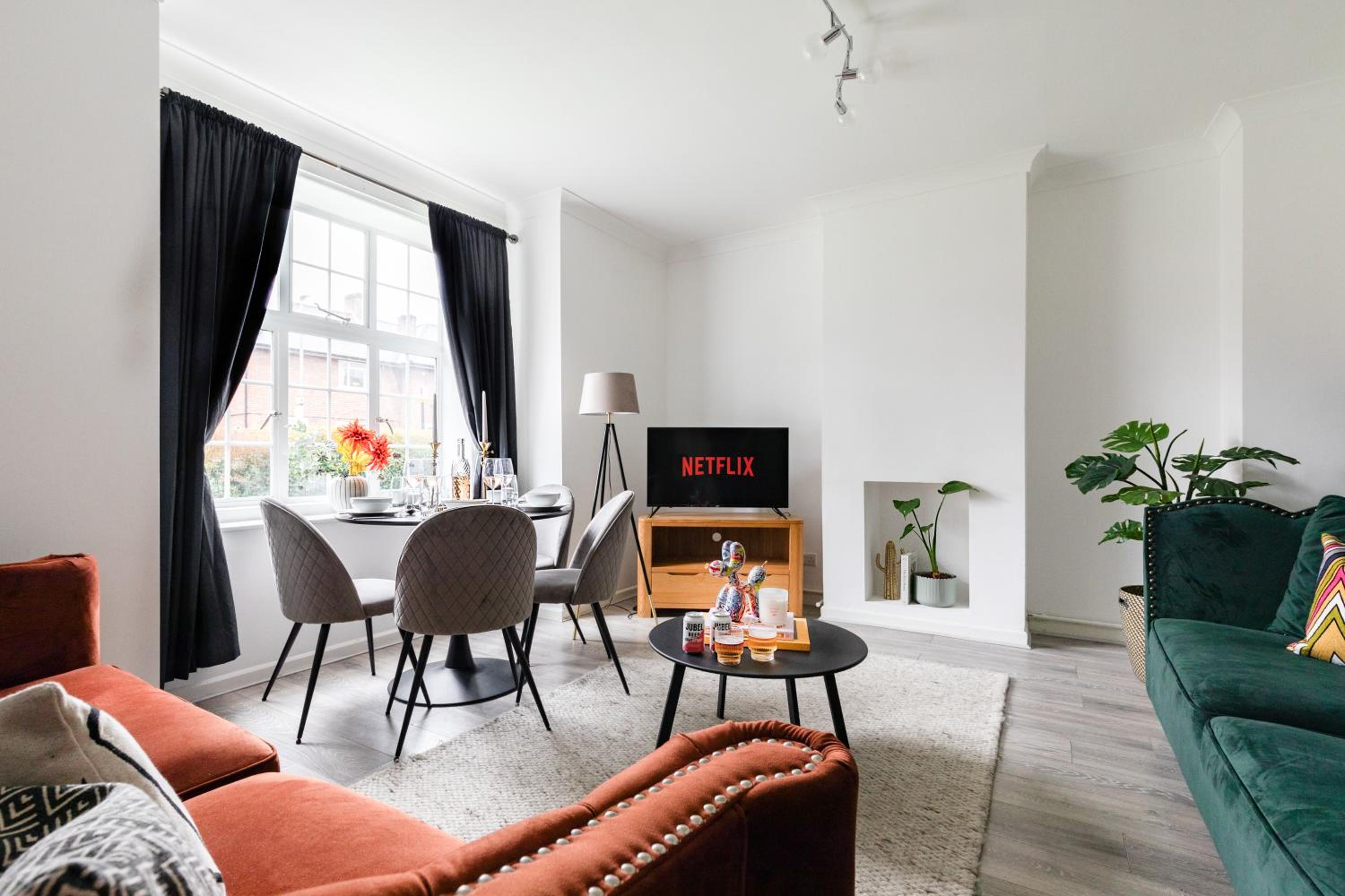 Stylish & Spacious 3bed in Putney