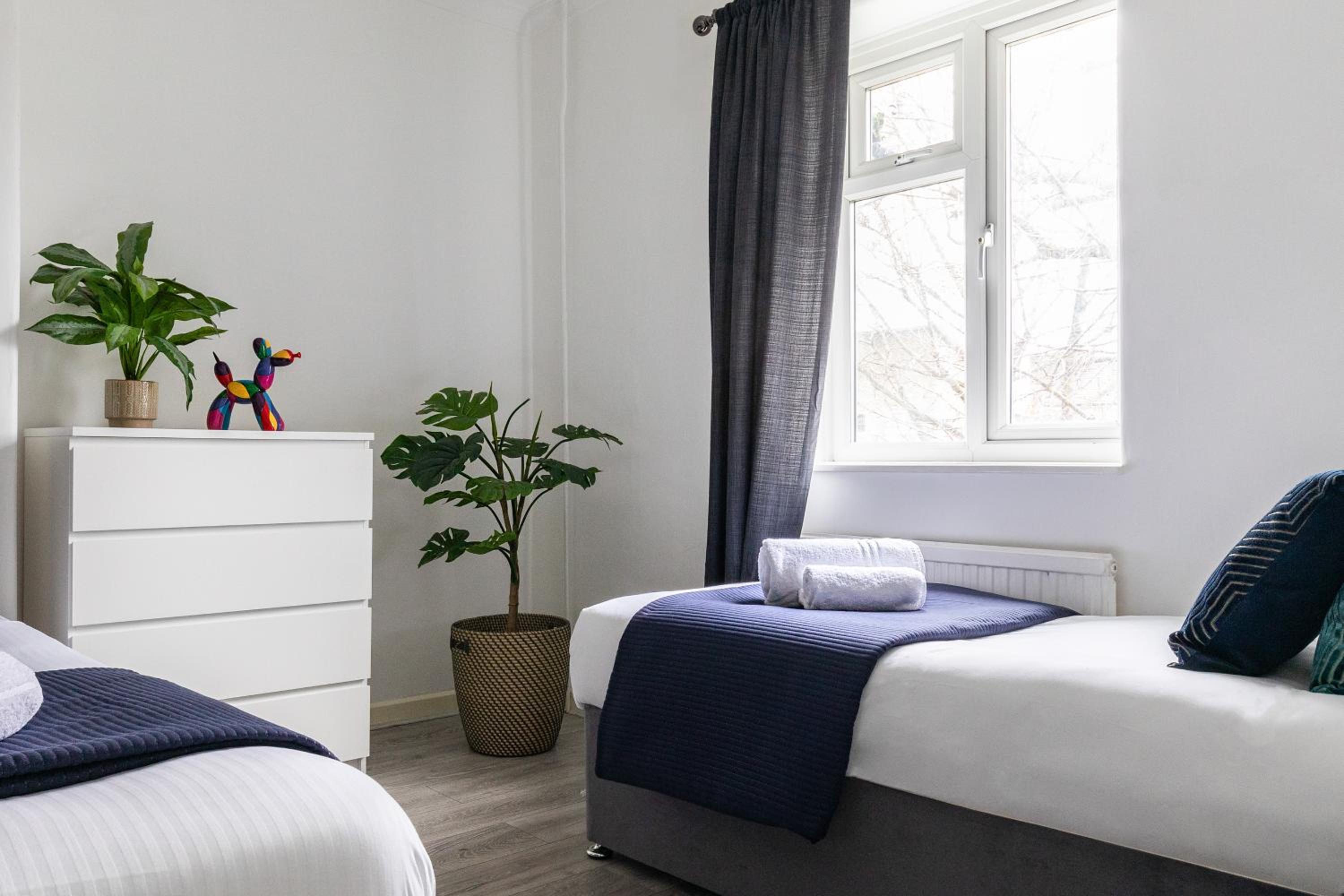 Stylish & Spacious 3bed in Putney