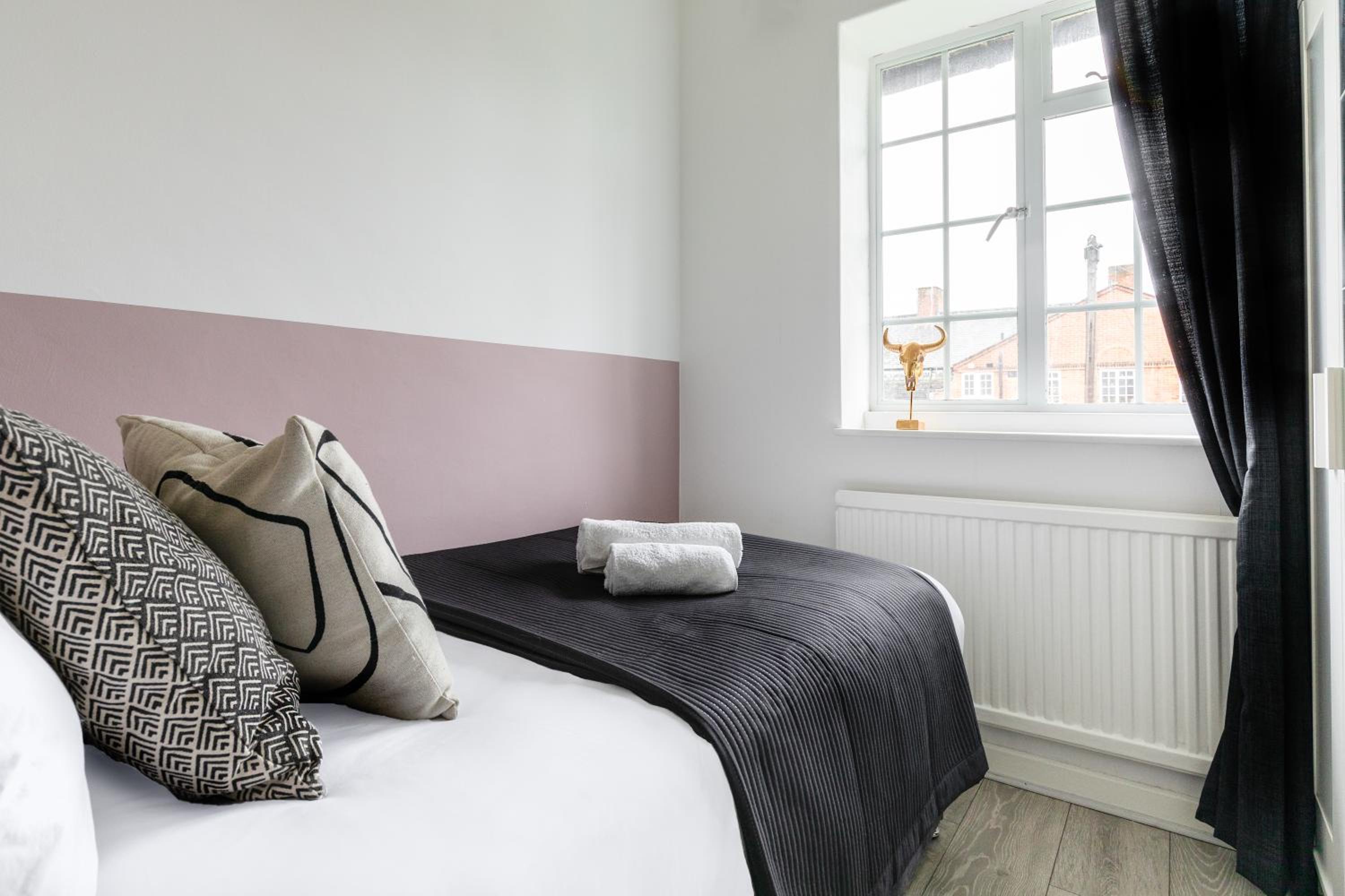 Stylish & Spacious 3bed in Putney