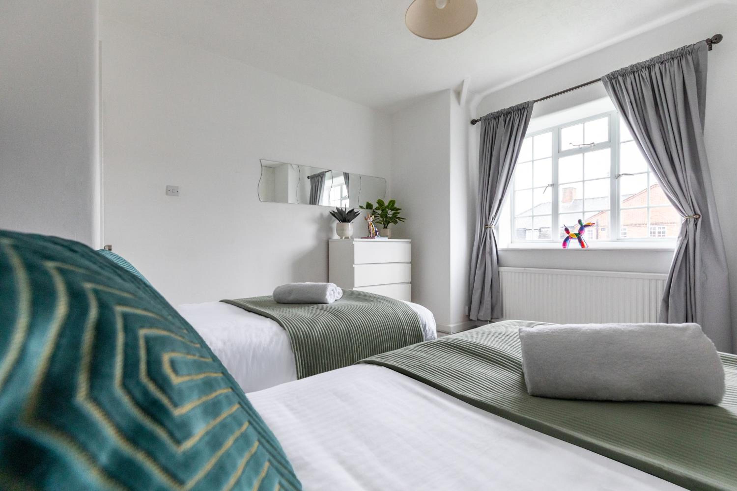 Stylish & Spacious 3bed in Putney