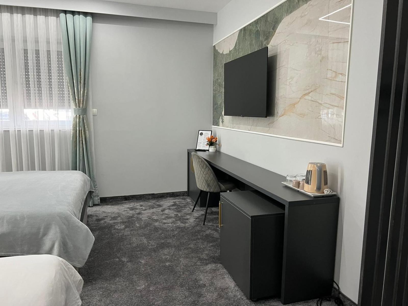 Luxury Room 's