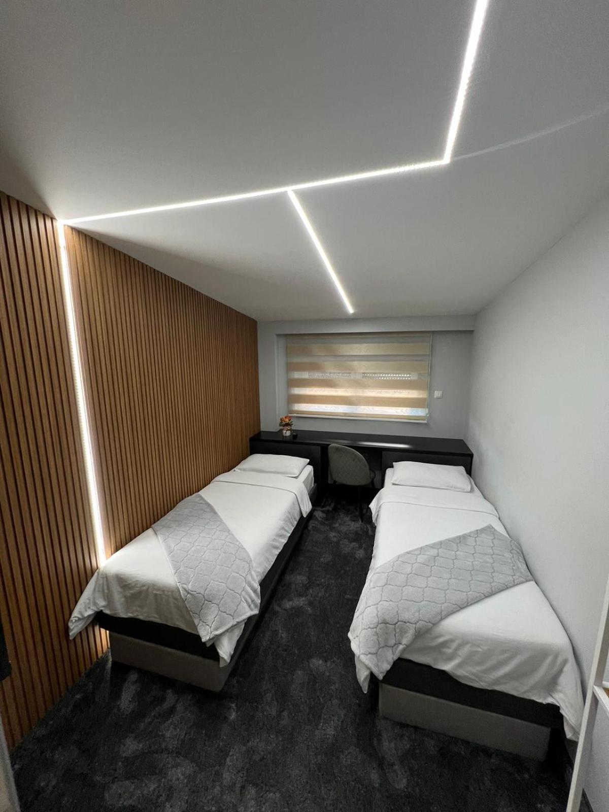 Luxury Room 's
