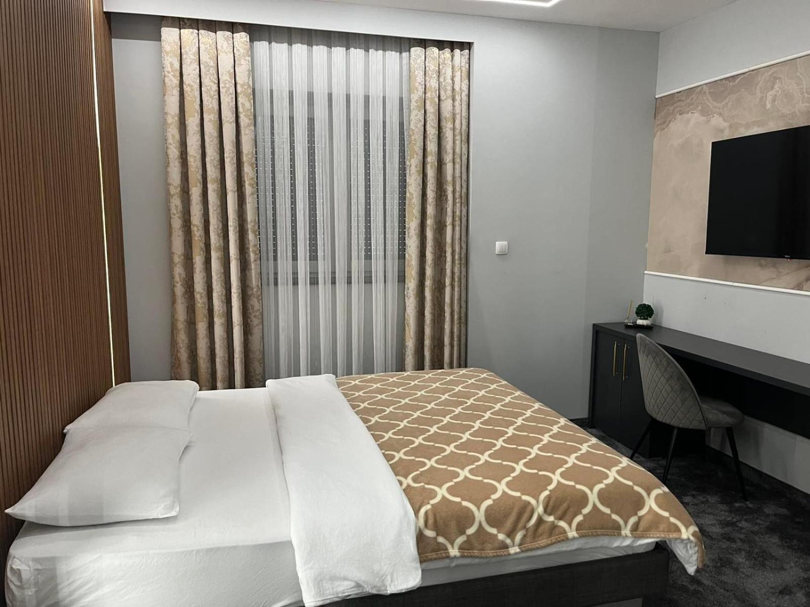 Luxury Room 's