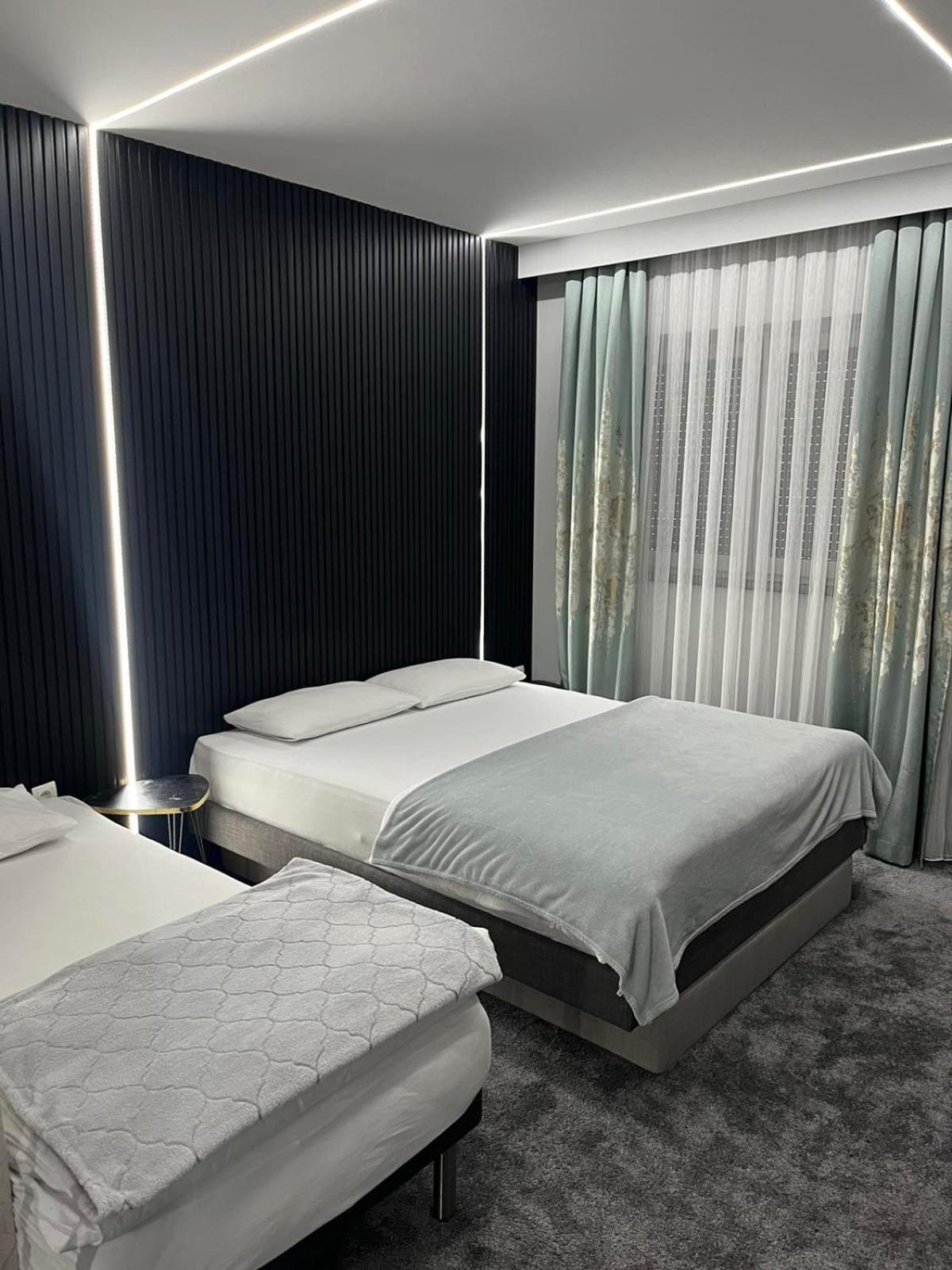 Luxury Room 's