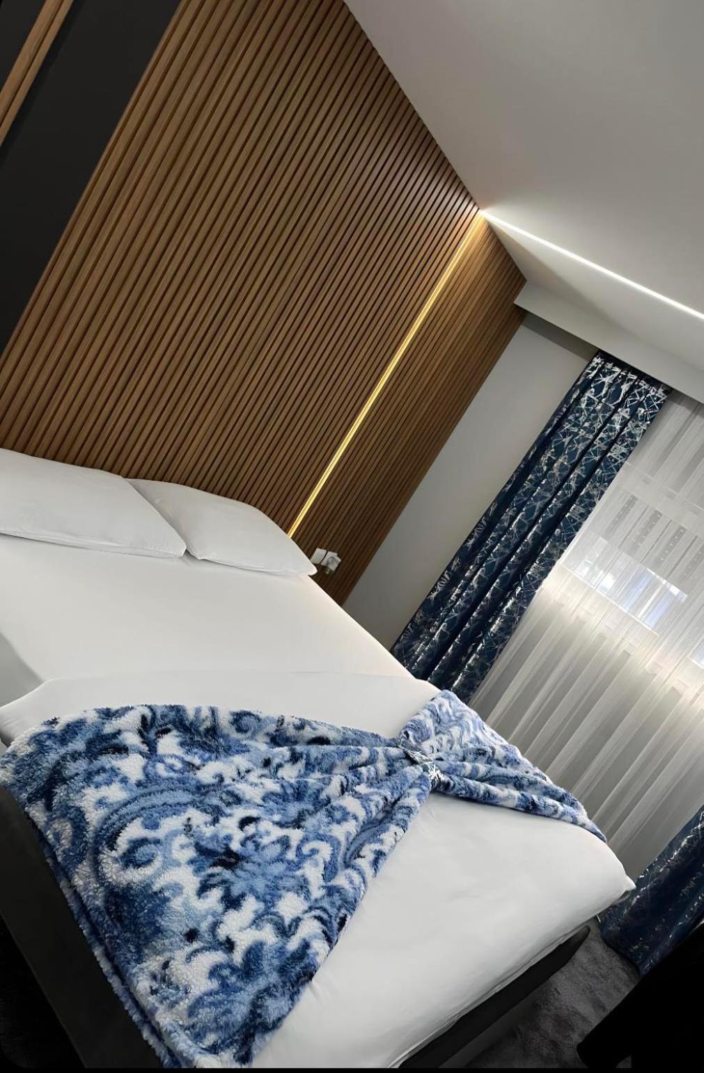 Luxury Room 's
