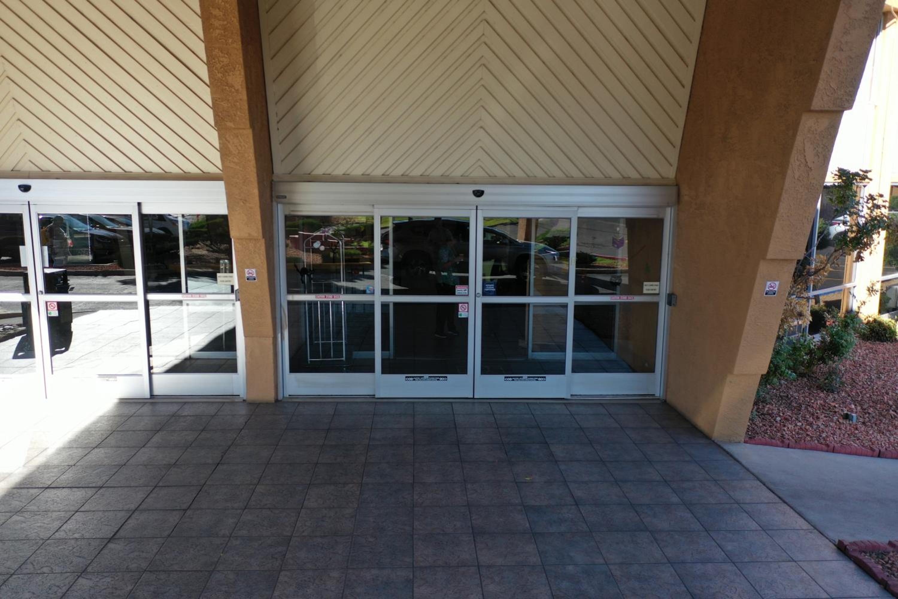 Page Vacations - Quality Inn View of Lake Powell - Page - Property Image 5