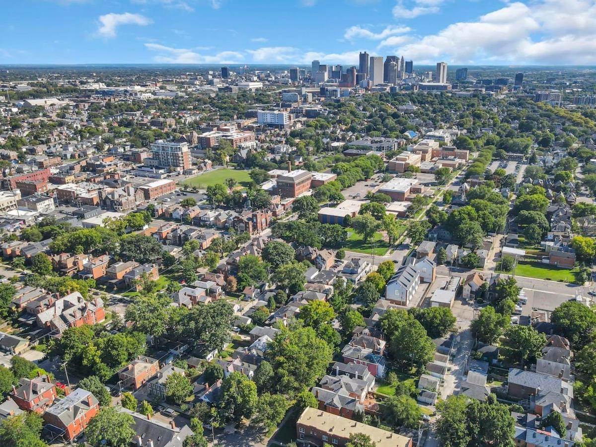 OSU and Short North 4 Bedroom Patio and Garage with EV view 4