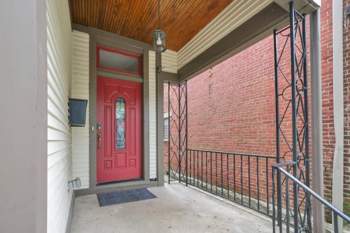 OSU and Short North 4 Bedroom Patio and Garage with EV view 3