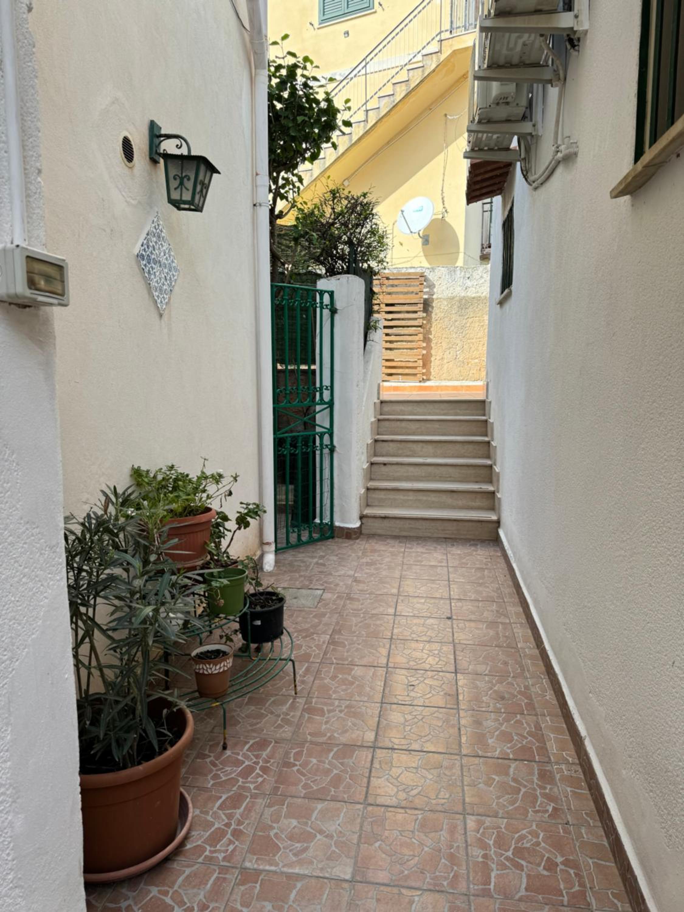Holiday mondello