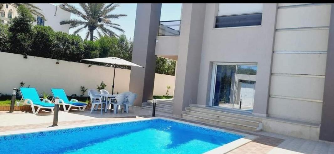 MAISON RITEl 4 view 2