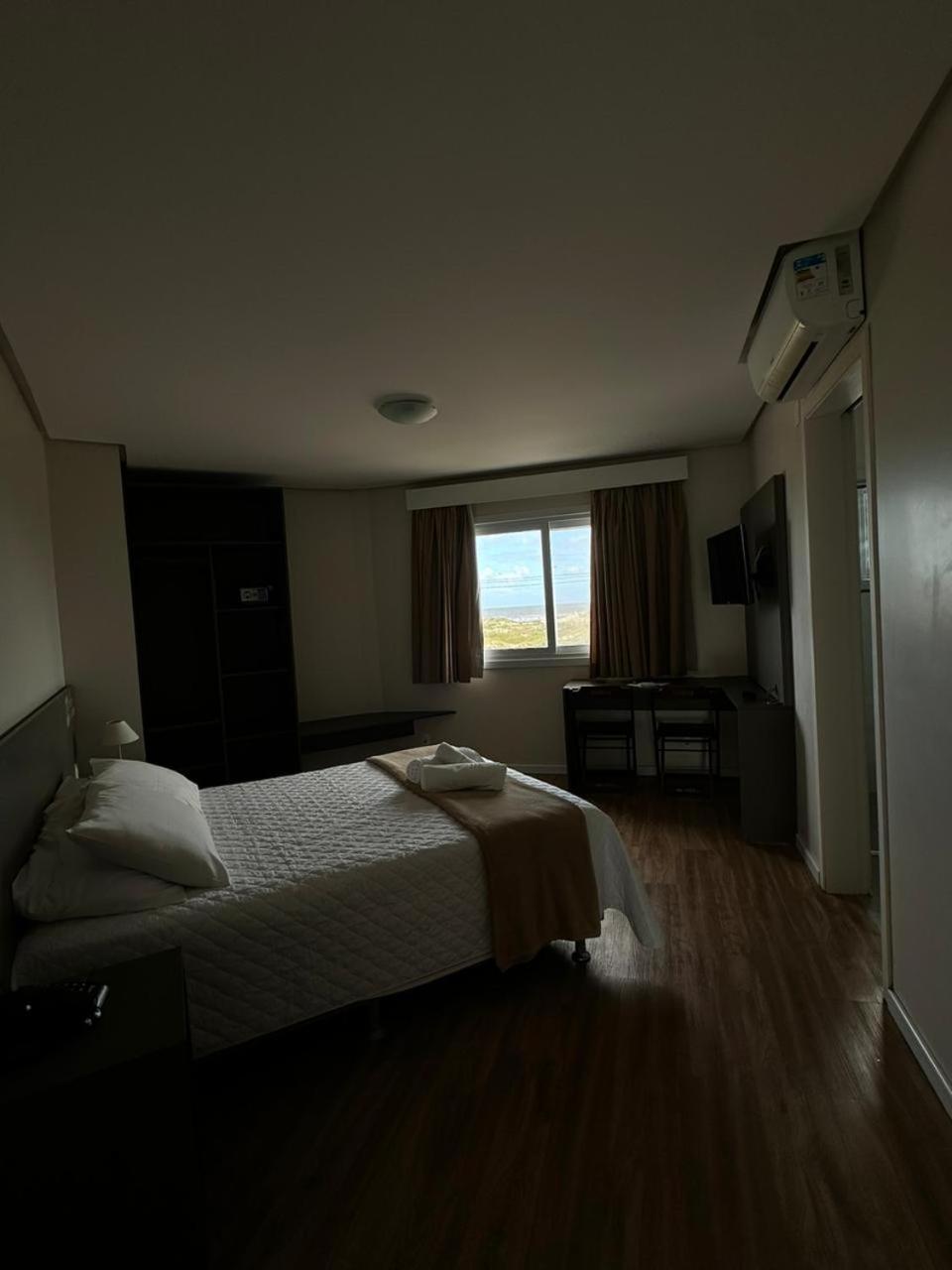 Photo 44